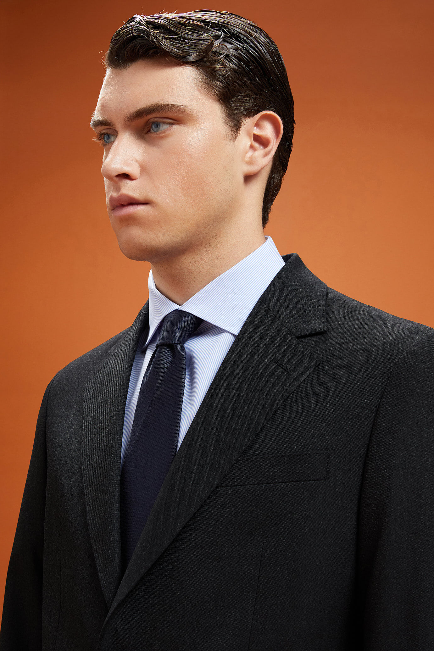 Men's regular fit single-breasted suit in dobby fabric image number 3