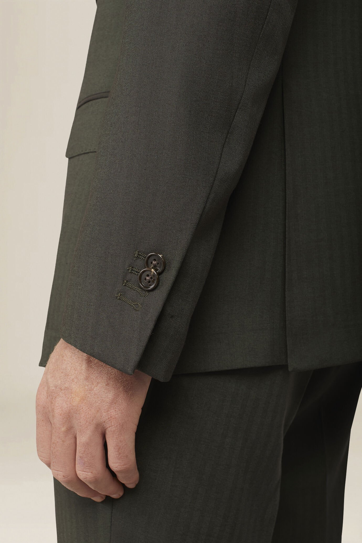 Men's single-breasted suit in iridescent herringbone fabric with a "sun effect", regular fit image number 3
