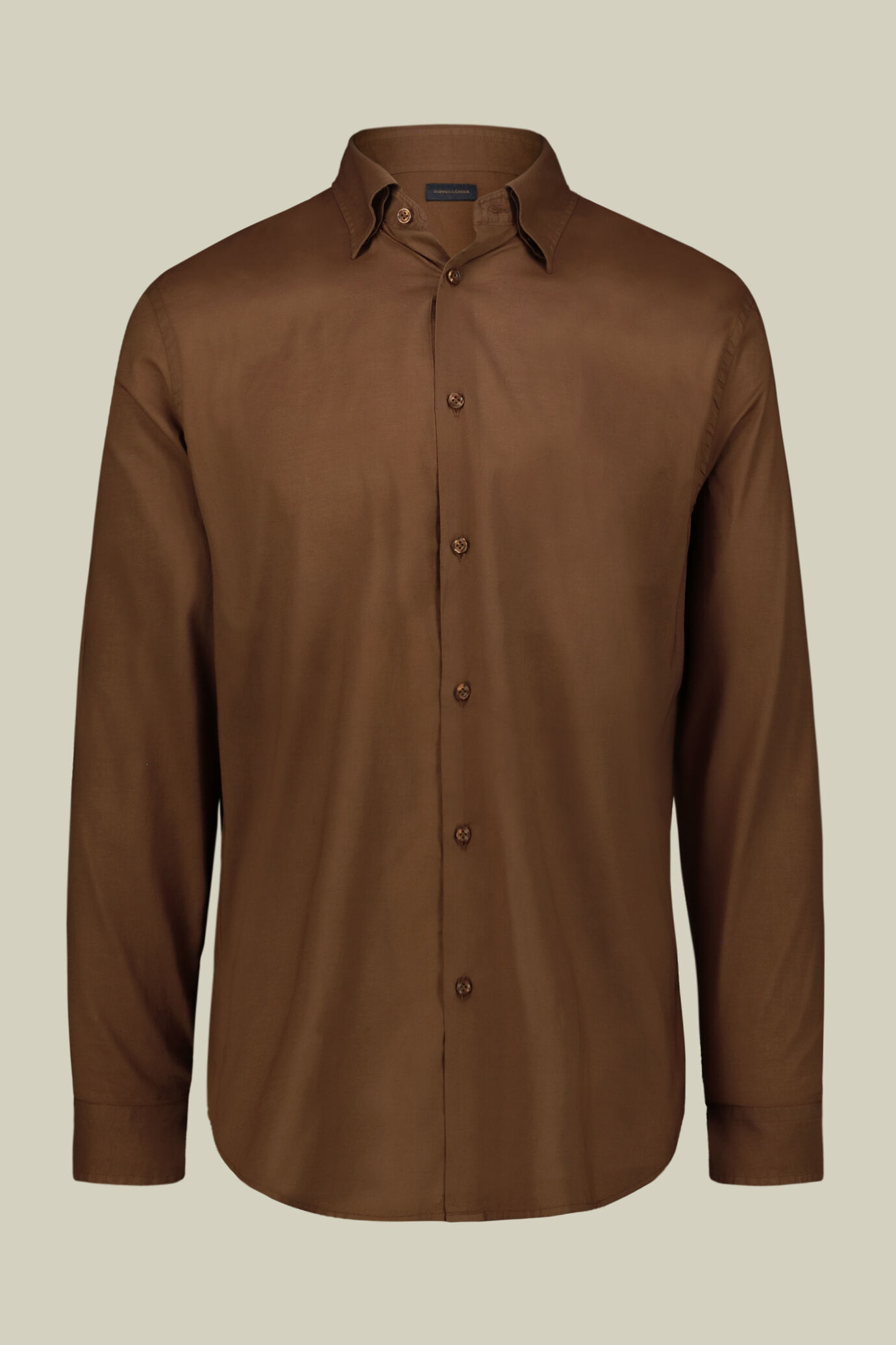 Men's casual shirt with a concealed button down collar in washed muslin fabric 100% cotton image number 5