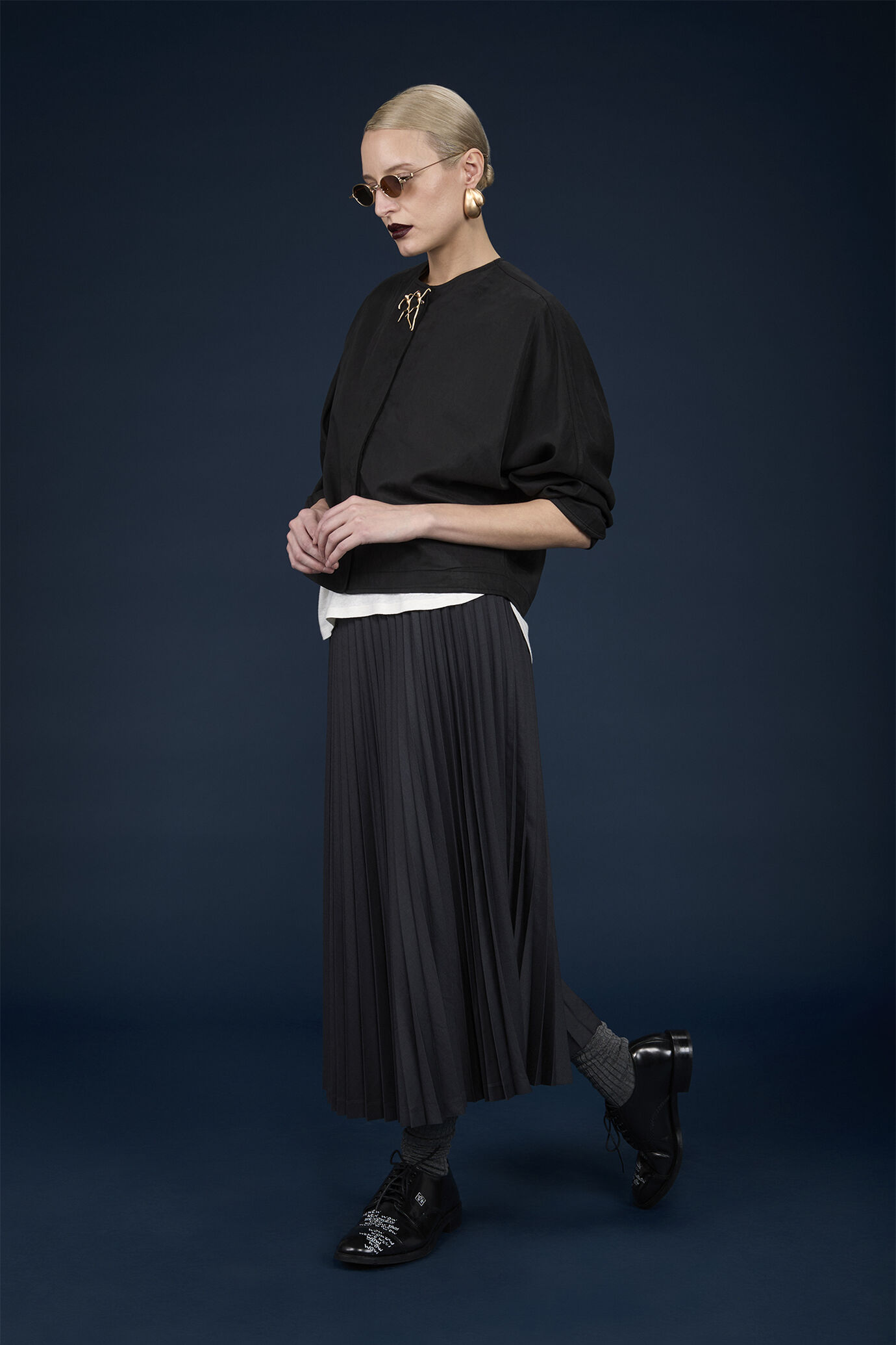 Gonna donna pliss&egrave; in tessuto tinta unita con ricamo interno regular fit image number 0