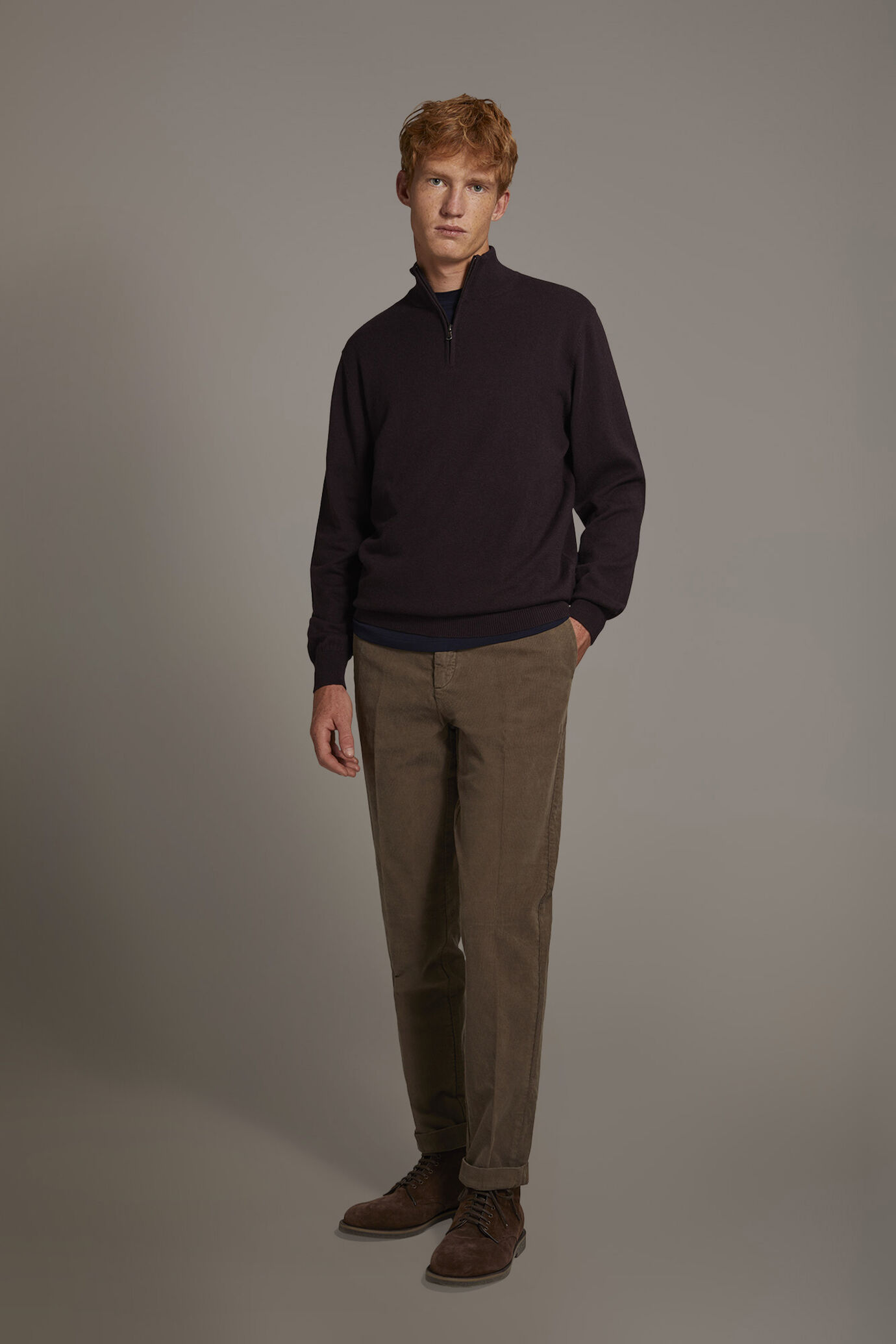 Pantalone chino regular fit tessuto velluto a coste image number 1