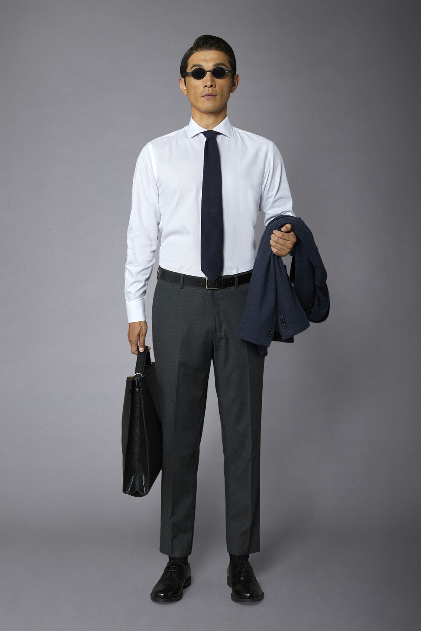 Chemise classique &agrave; col fran&ccedil;ais, coupe r&eacute;guli&egrave;re, tissu blind&eacute; image number 0