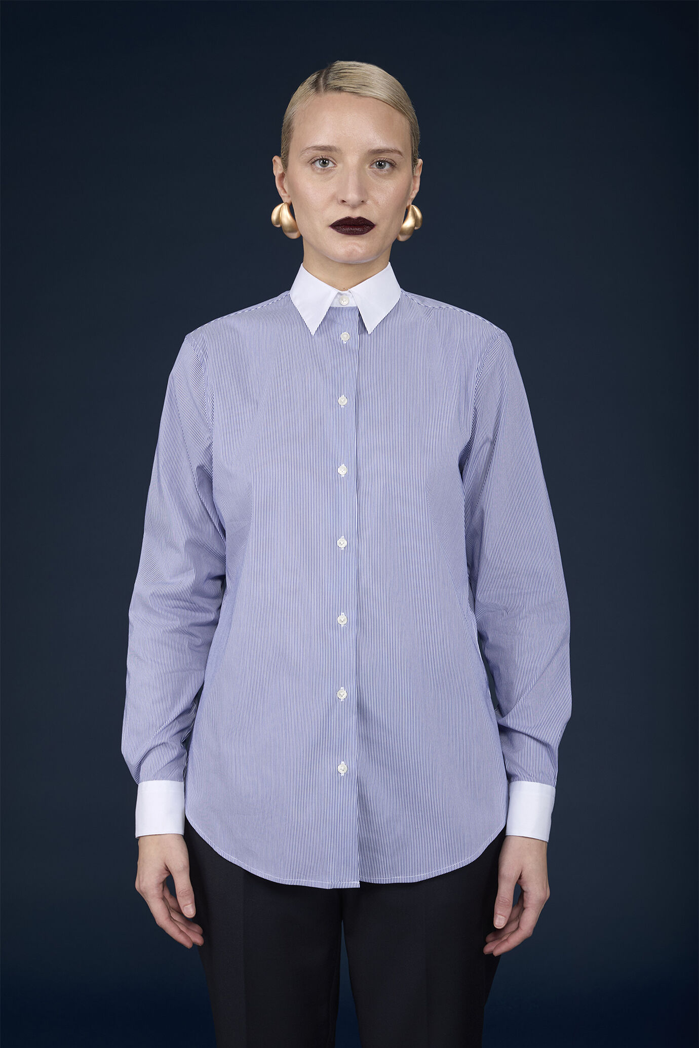 Classic women's shirt with single-colour collar and cuffs and yarn-dyed striped fabric image number 0