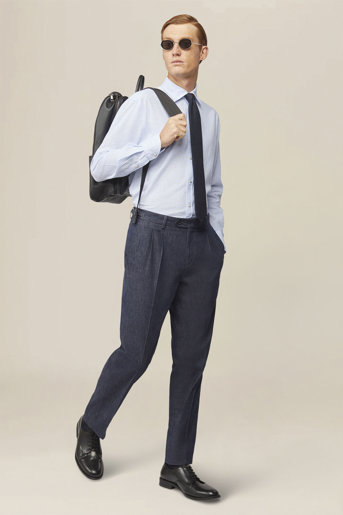 Men's trousers in chambray fabric with double pleats and side