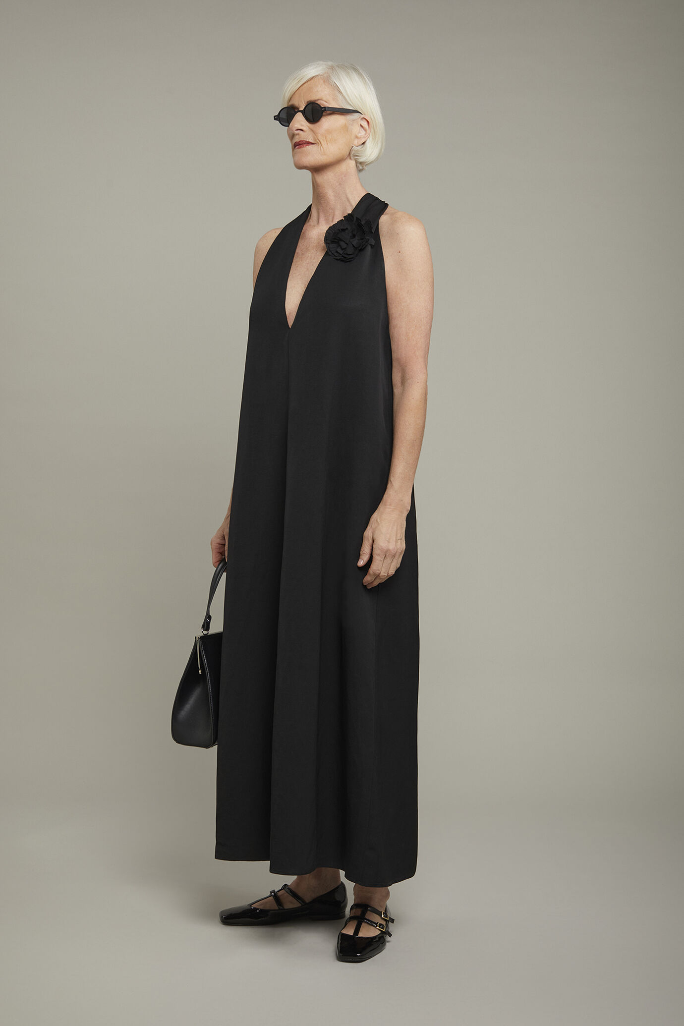 Abito midi donna con scollo a v misto lino image number 1