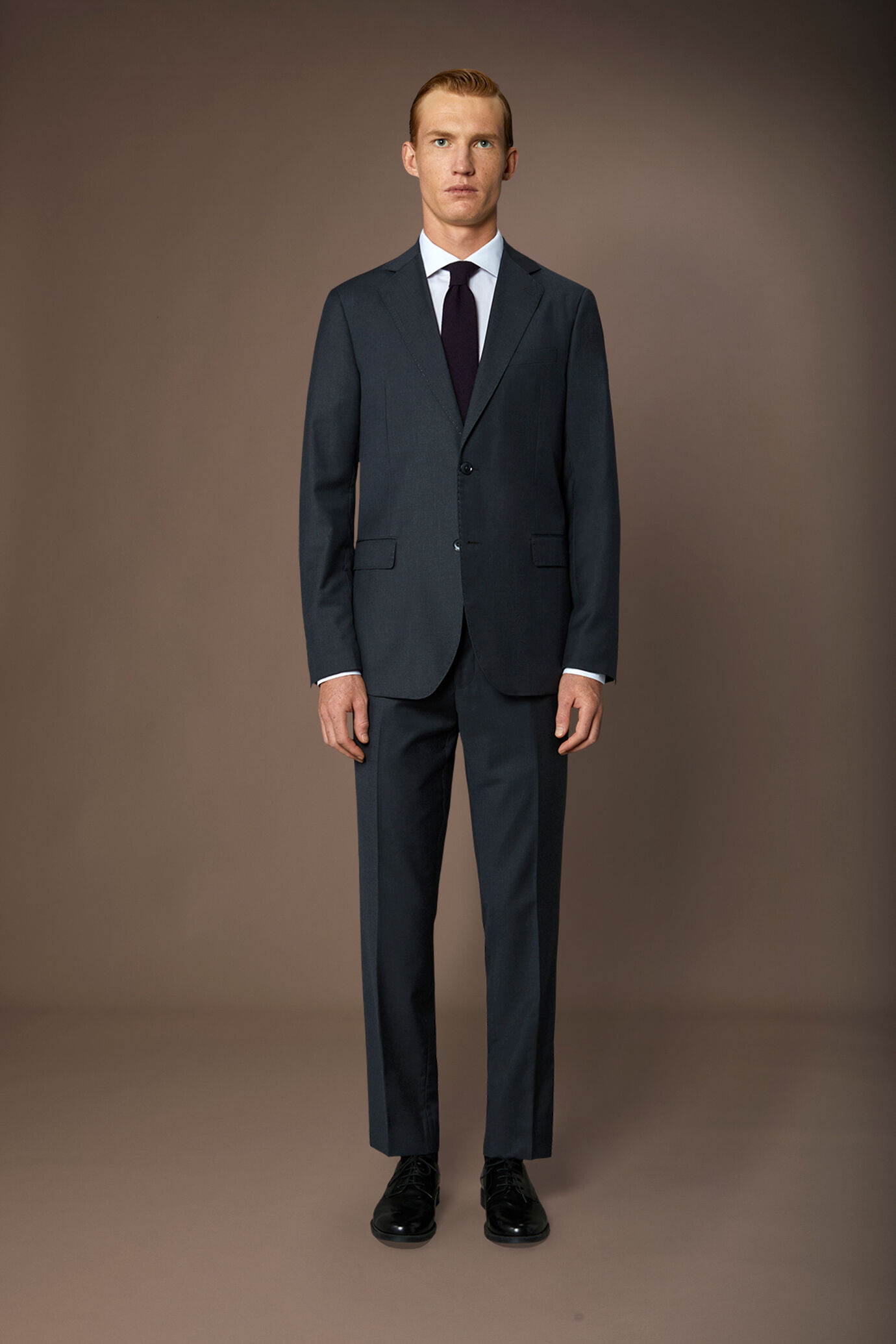 Costume homme &agrave; simple boutonnage en polylaine, coupe classique image number 0