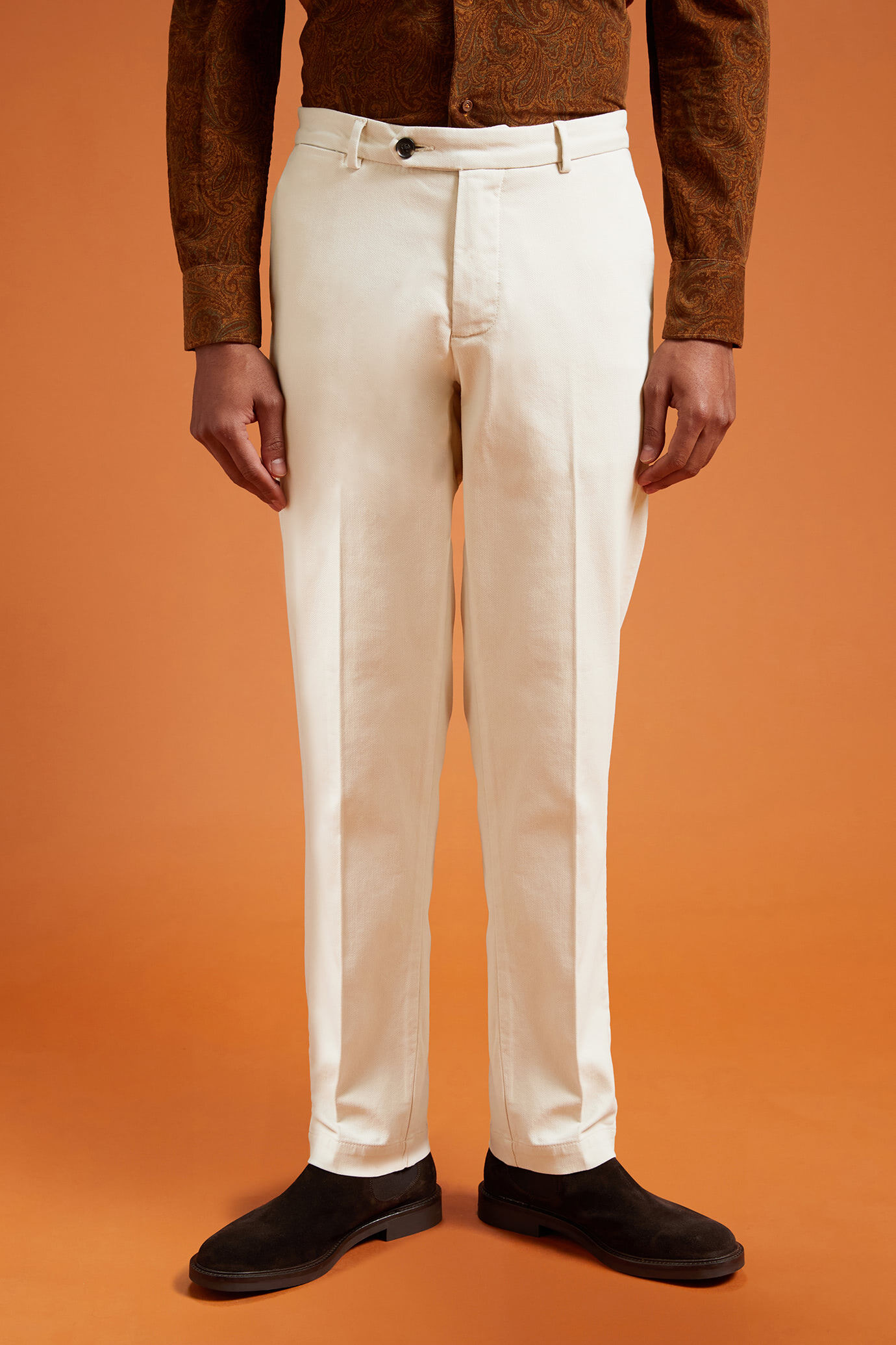 Men's regular fit classic trousers with honeycomb construction image number 1