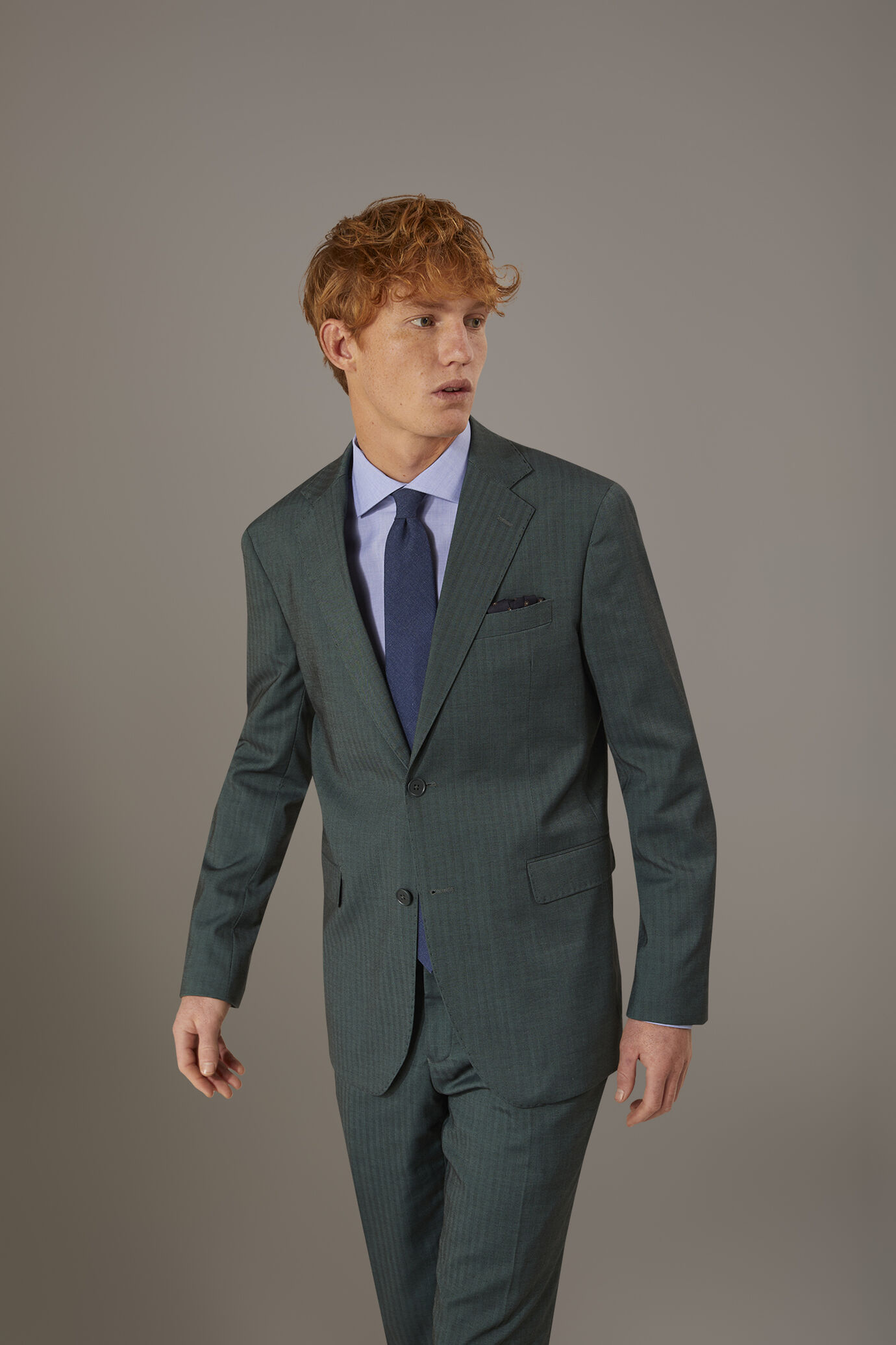 Regular fit single-breasted suit patterned herringbone fabric with solaro texture image number 1
