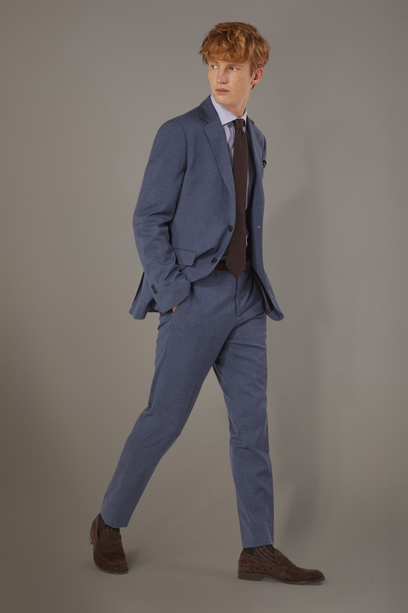 Regular fit single-breasted suit in grisaille fabric