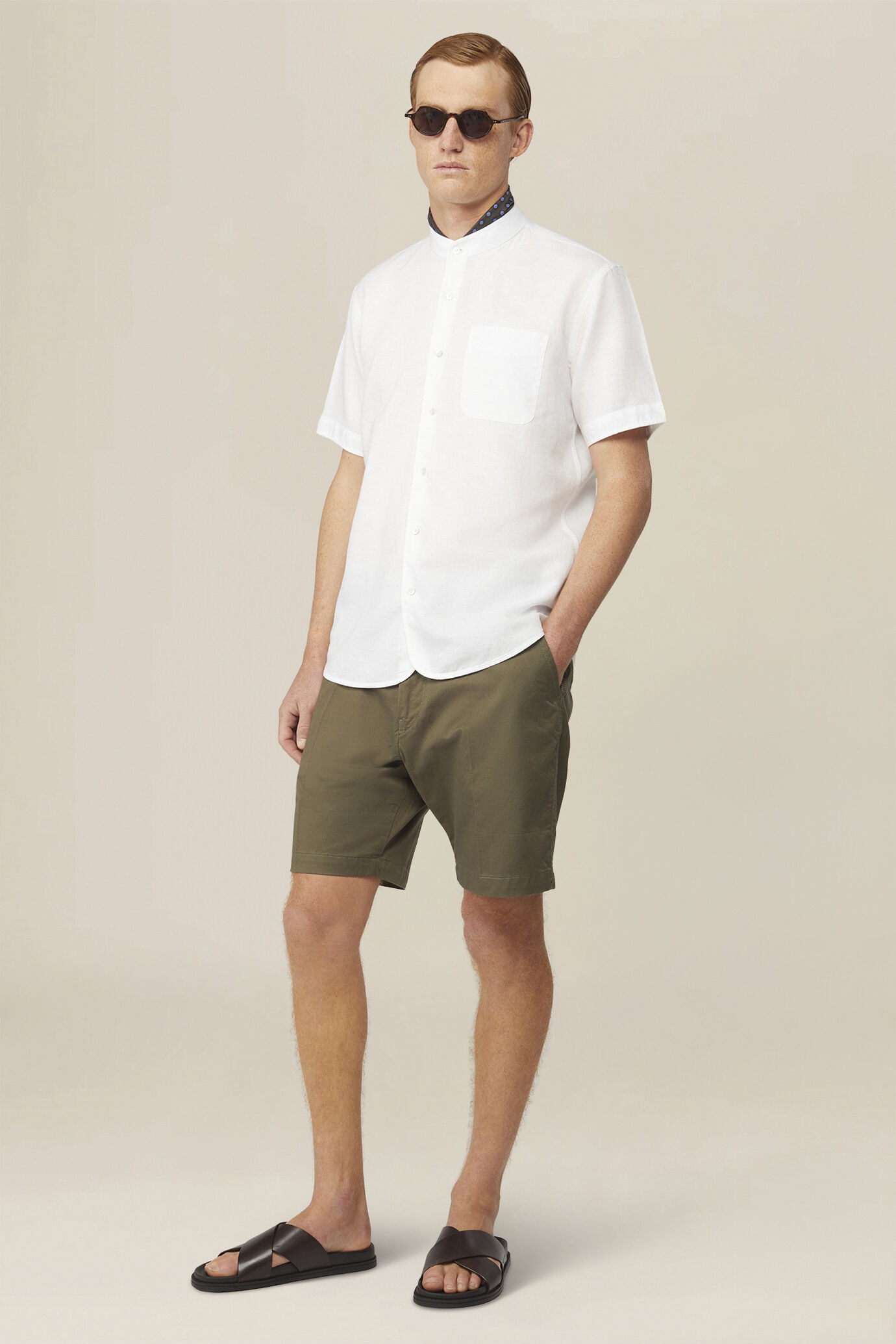 Camicia uomo casual collo alla coreana tessuto in lino e cotone lavato image number 1