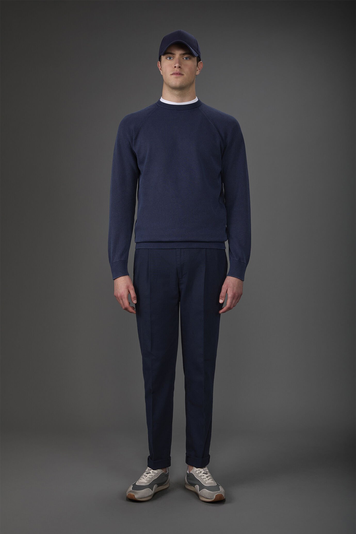 Herren-Pullover mit Rundhalsausschnitt aus reiner Baumwolle mit Raglanärmeln image number 0