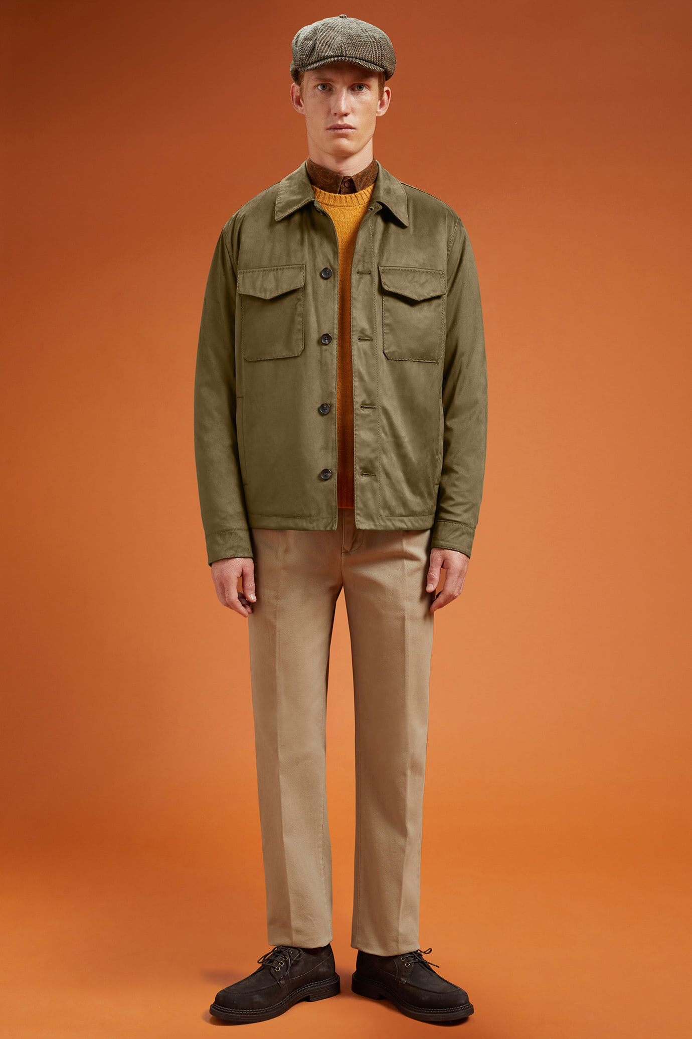 Veste en simili daim légèrement matelassée, coupe classique