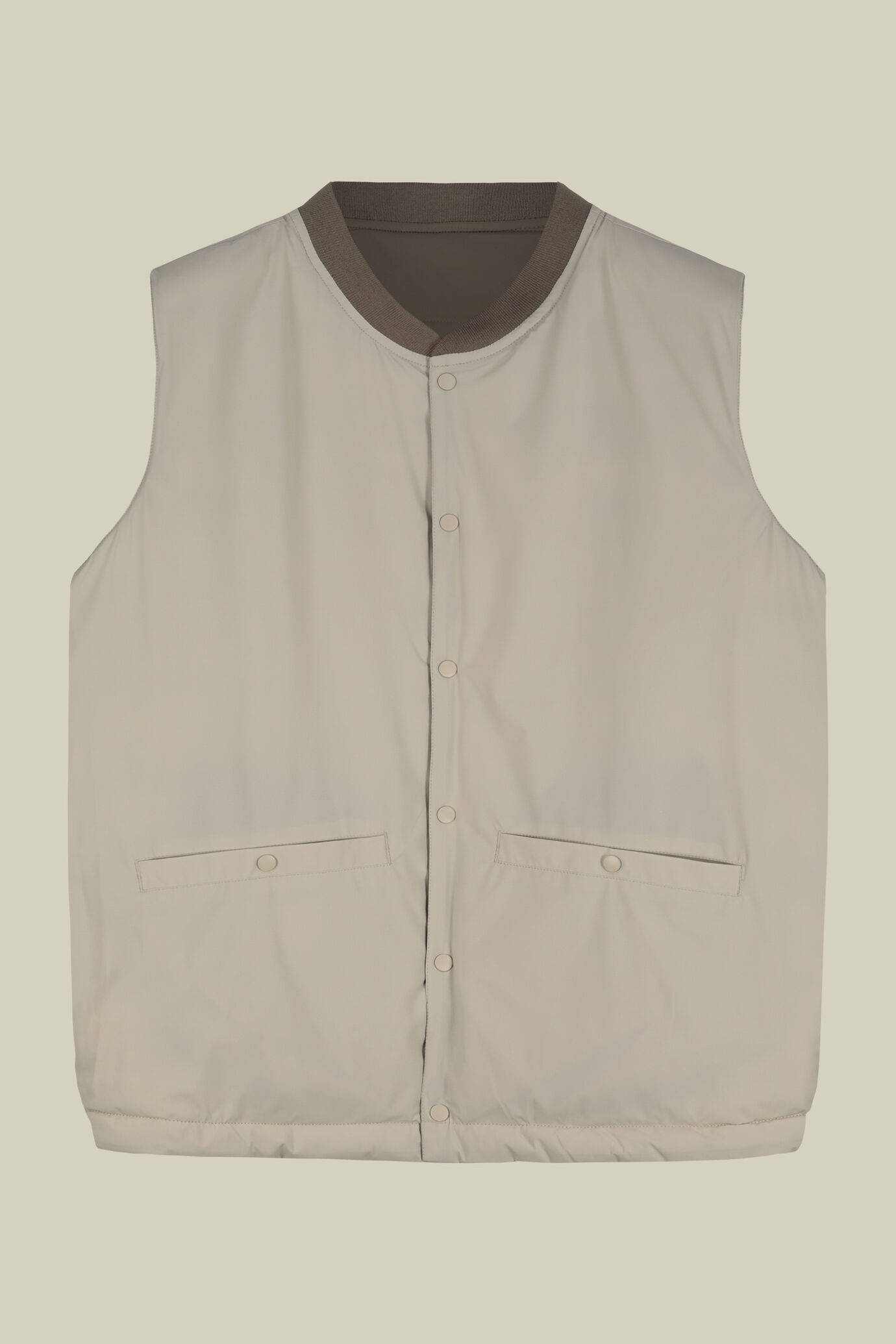 Men's reversible two-colour sleeveless vest with light padding image number 8