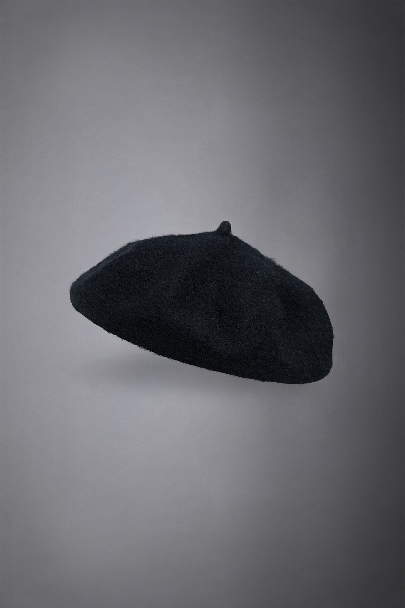 Women's beret 100% plain wool image number 0