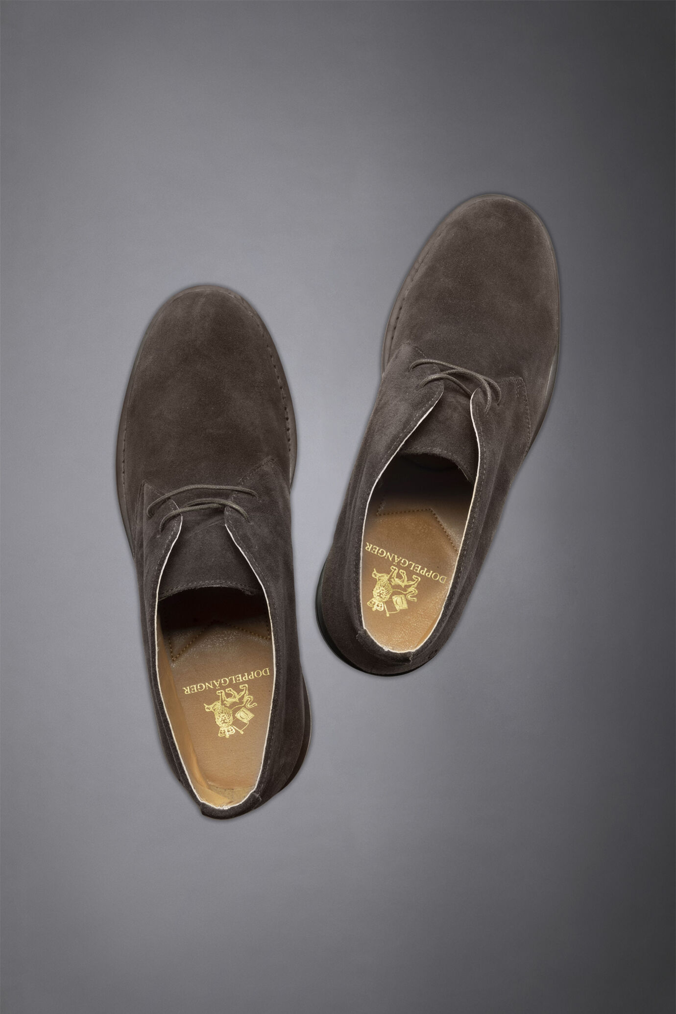 100% suede leather desert boots with rubber sole image number 2