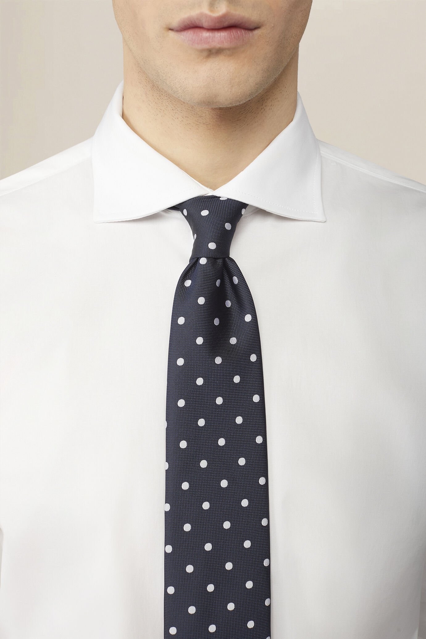 Camicia classica collo francese uomo 100% cotone tinta unita fiammato