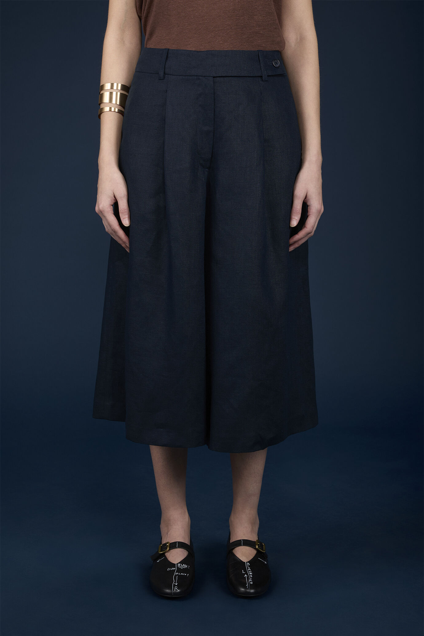 Bermuda skirt with a wide cut 100% linen image number 2