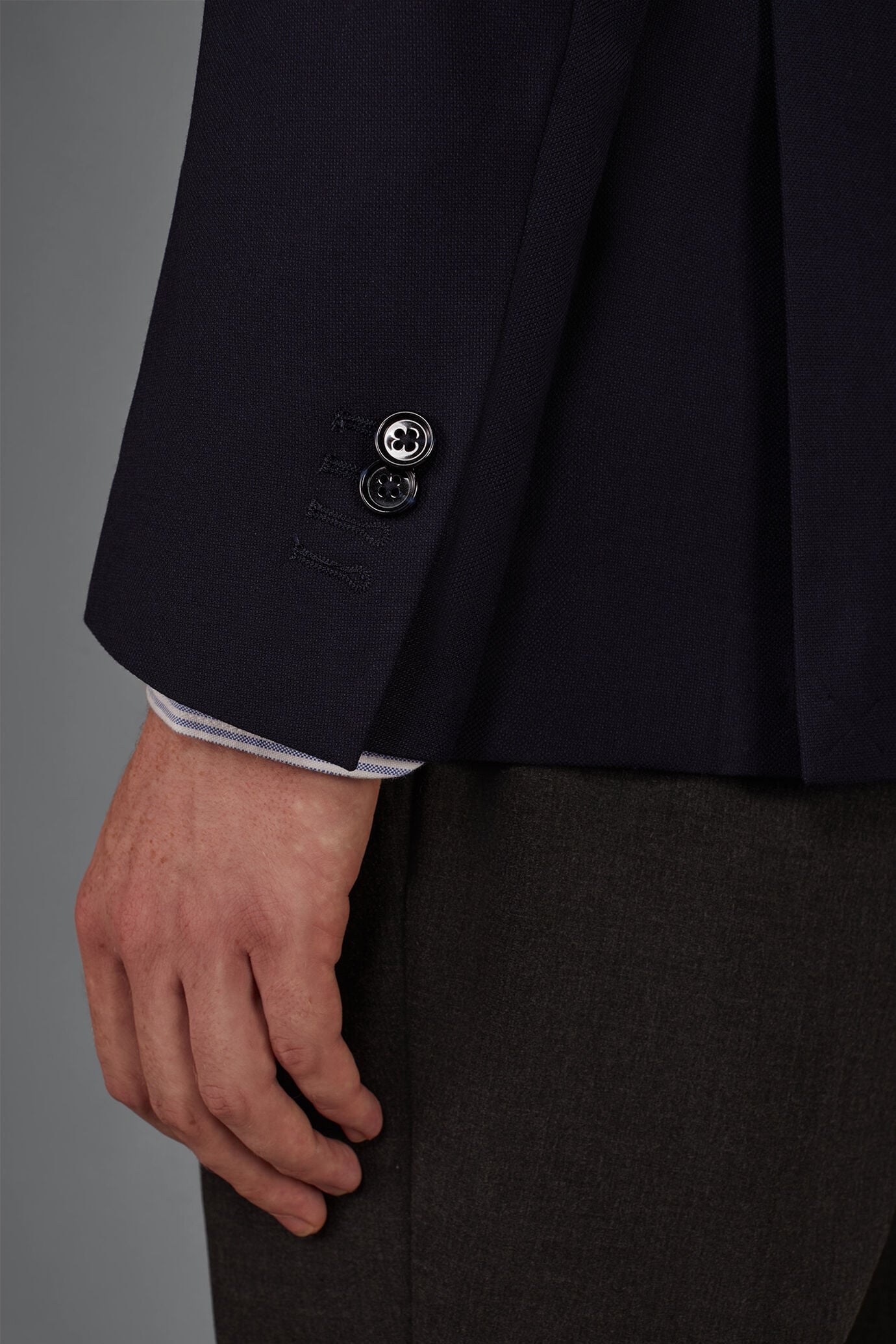 Gef&uuml;tterte Zweireihige Herrenjacke aus Hopsack-Gewebe in Regular-Fit image number 3