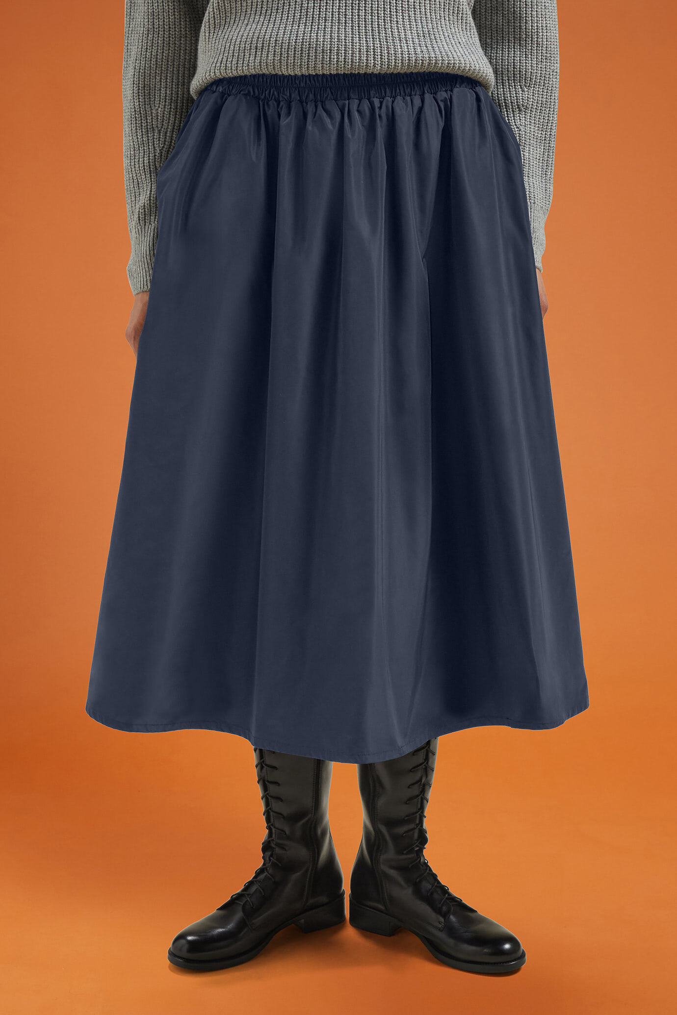 Gonna donna lunga a palloncino in taffet&agrave; tinta unita con elastico in vita regular fit image number 1