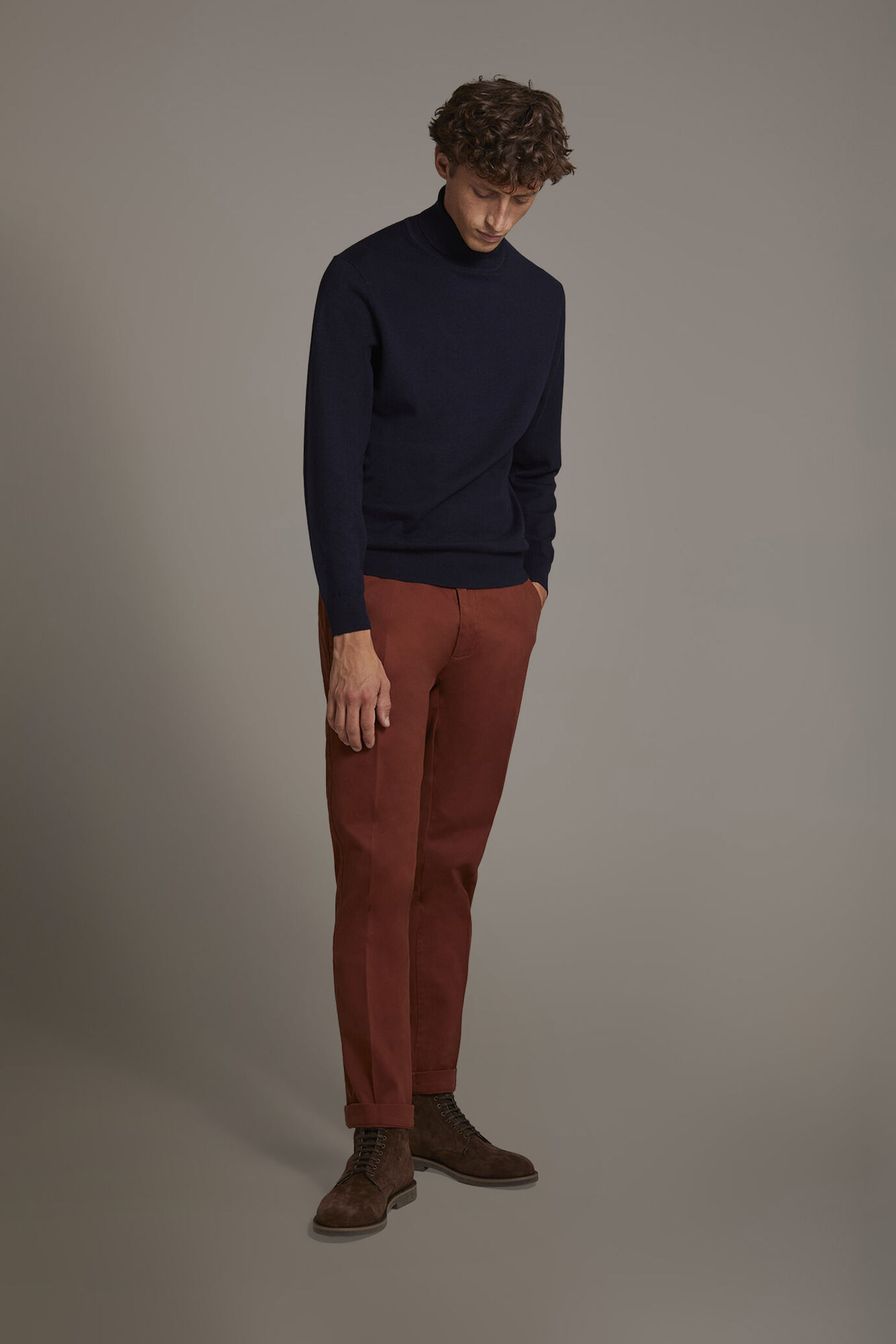 Men's classic regular fit chino pants stretch twill fabric image number 1