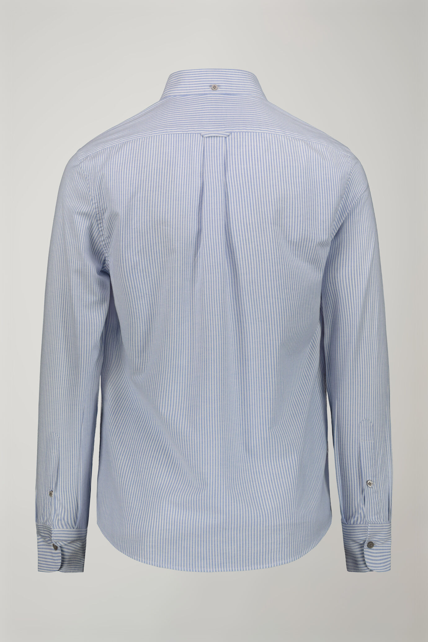 Camicia classica uomo collo button down tessuto Oxford rigato ultra leggero comfort fit image number 6