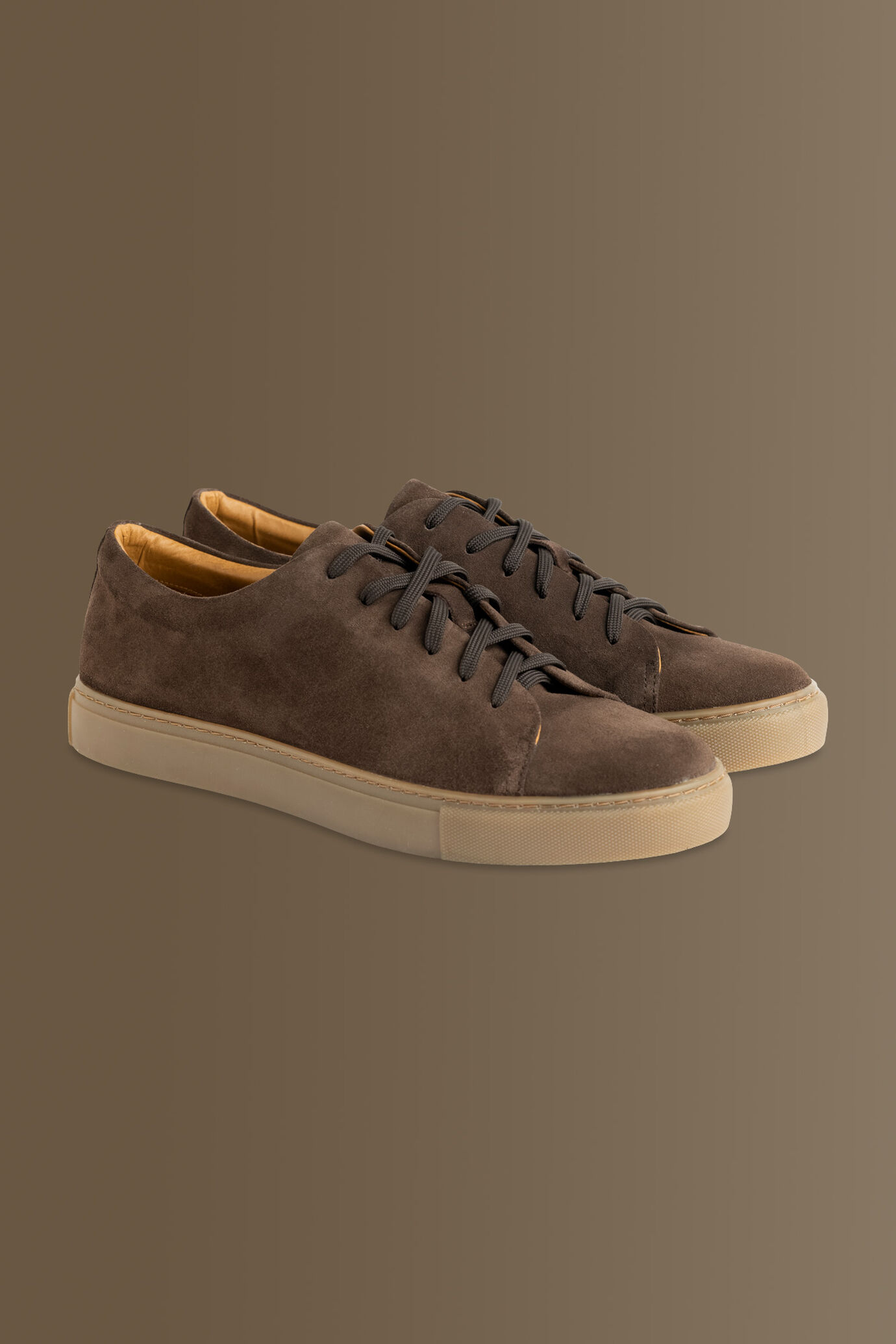 Sneakers uomo in vera pelle scamosciata image number 1