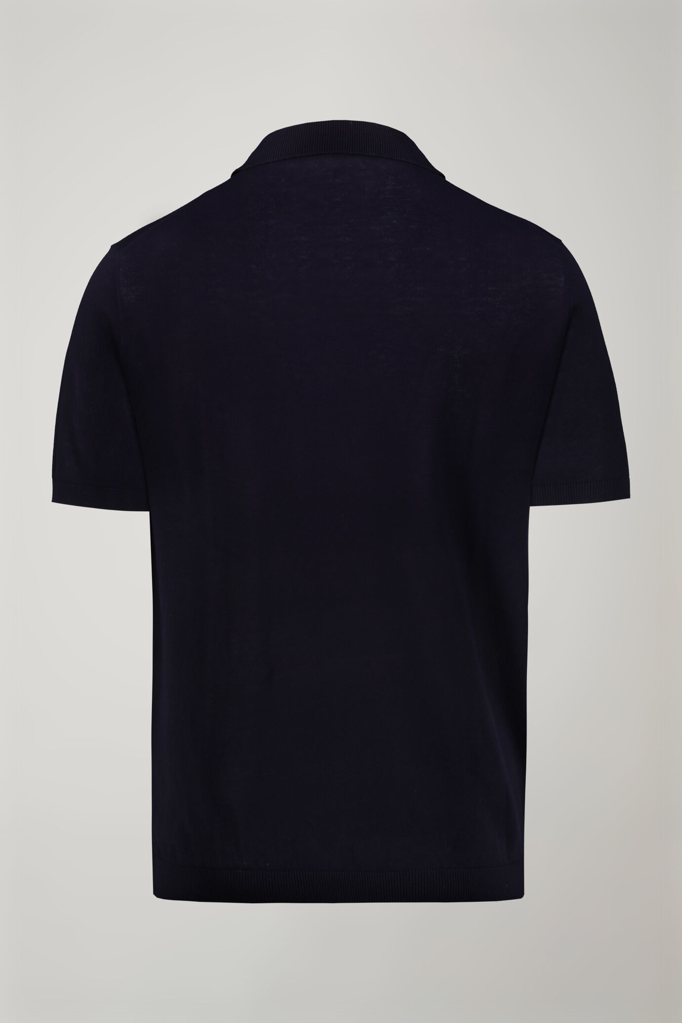 Herren-Poloshirt mit Rundhalsausschnitt und kurzen Ärmeln aus 100 % Baumwolle in normaler Passform image number 5