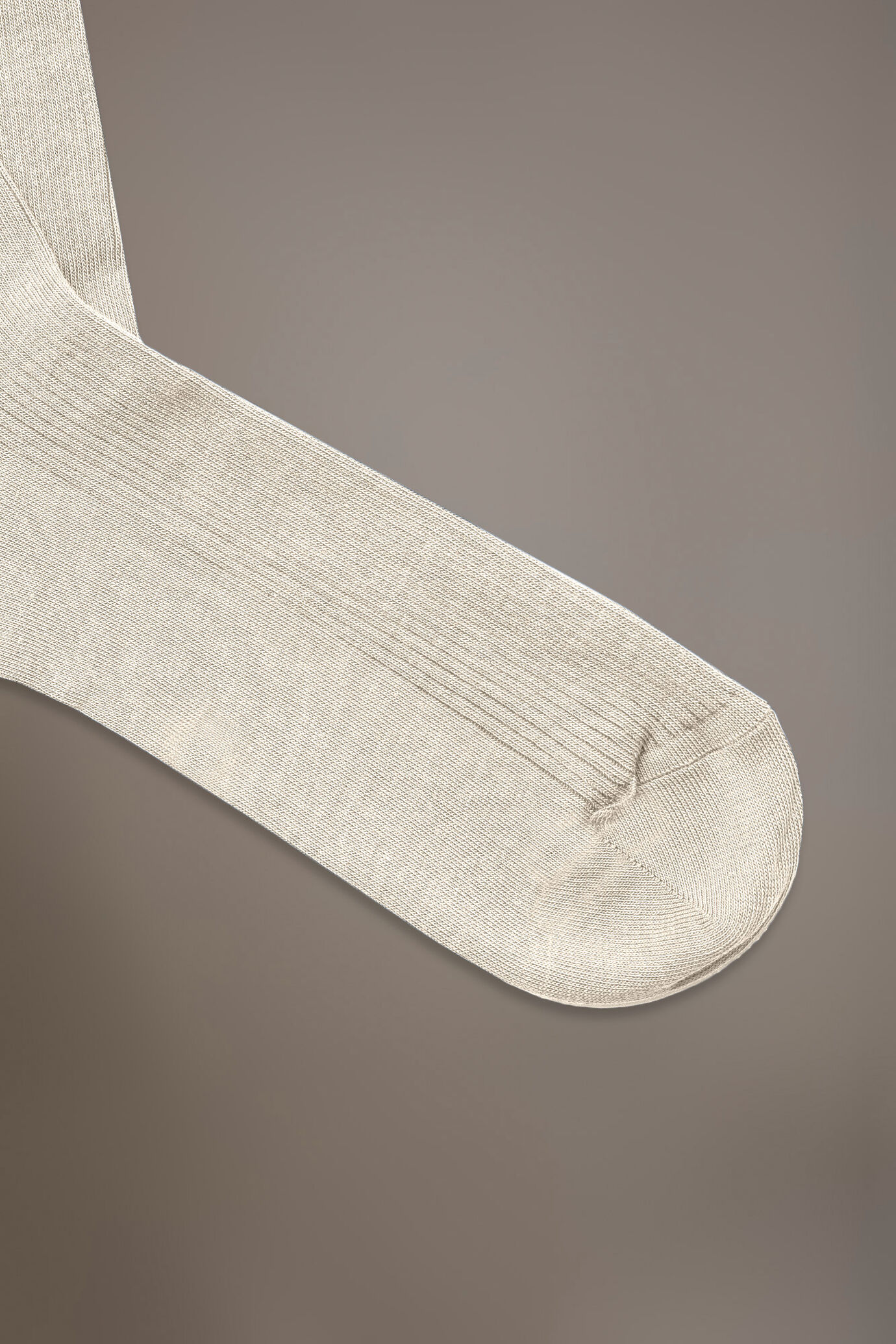 Chaussettes longues en maille c&ocirc;tel&eacute;e Made in Italy image number 1