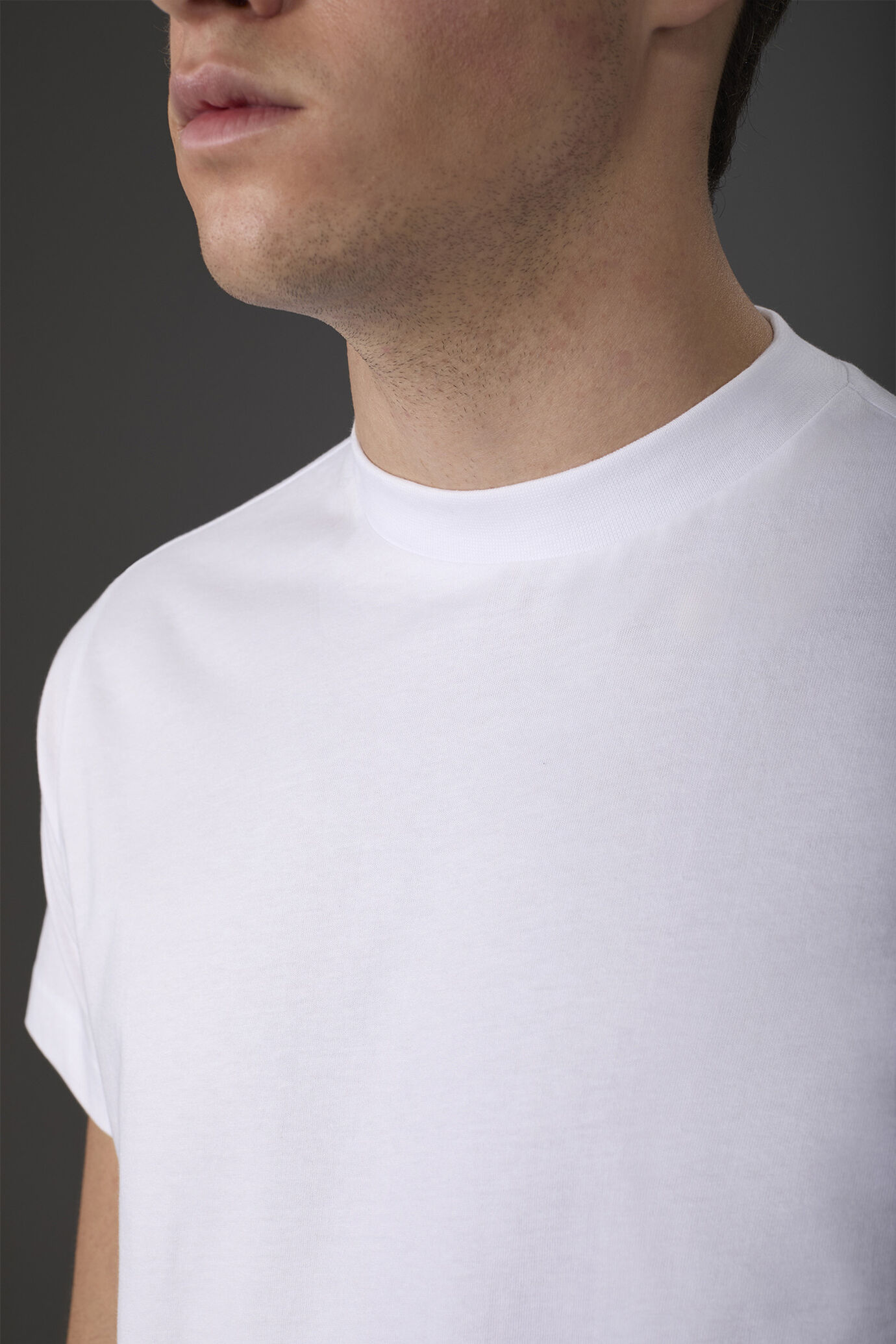 T-shirt uomo manica corta in jersey con colletto 100% cotone image number 2