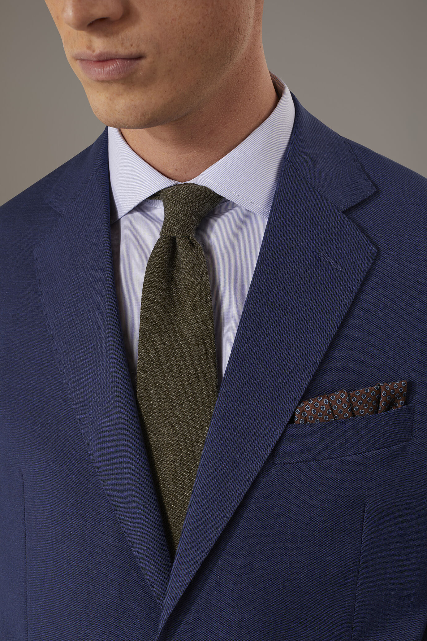 Regular fit single-breasted suit fabric prince of wales design image number 3