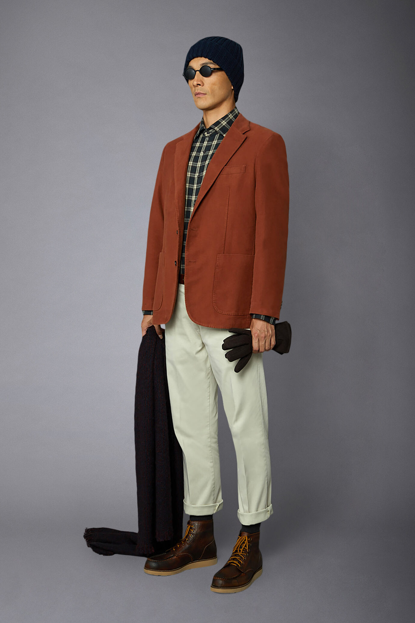 Men's single-breasted jacket in plain moleskin fabric regular fit image number 1