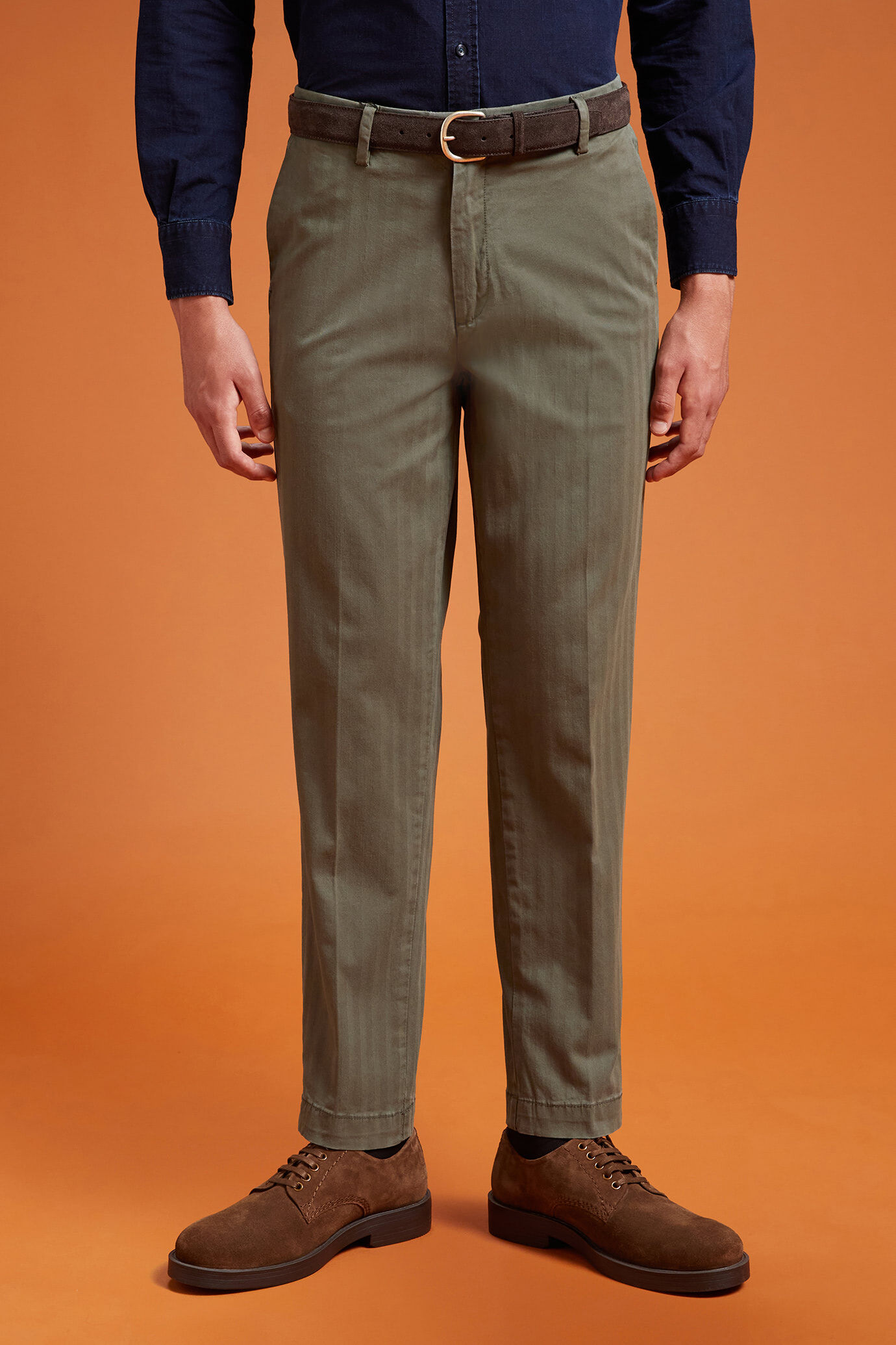 Klassische Herrenhose mit Fischgr&auml;tmuster in normaler Passform image number 1