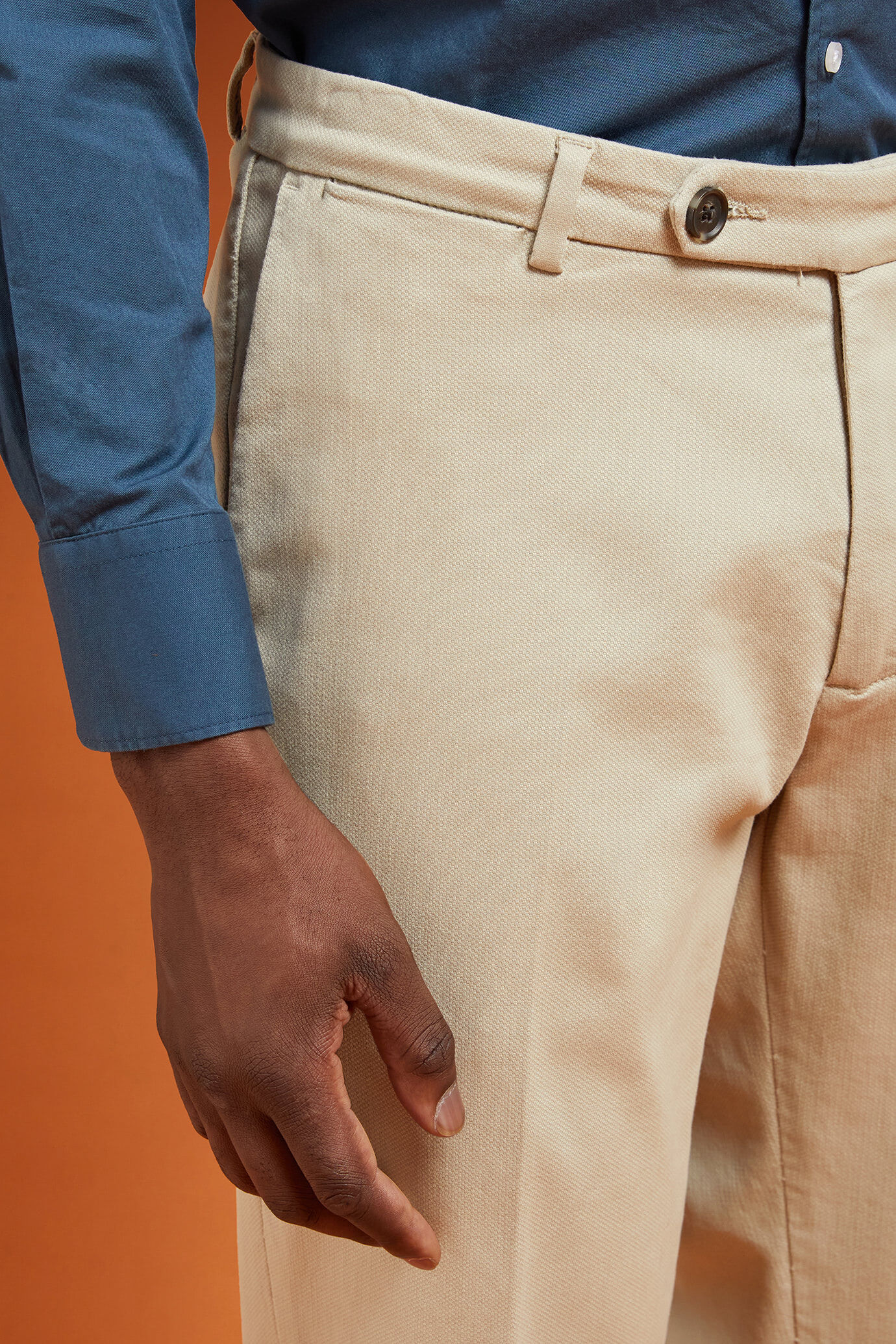 Pantalon classique pour homme avec construction en nid d'abeille, coupe classique image number 2