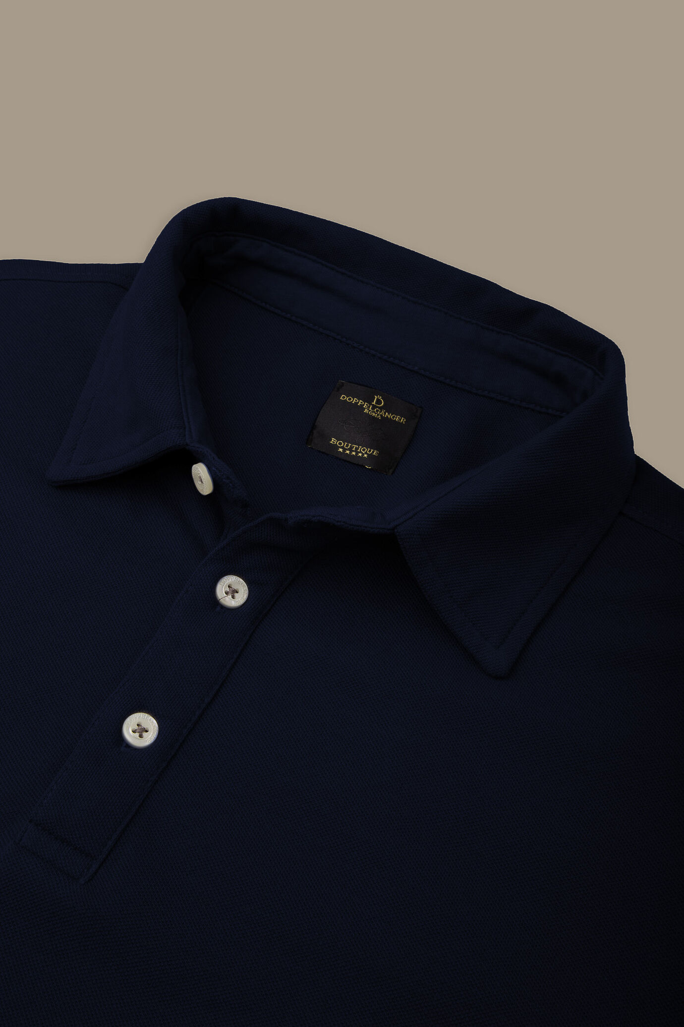 Short sleeves polo cotton piquet image number 3