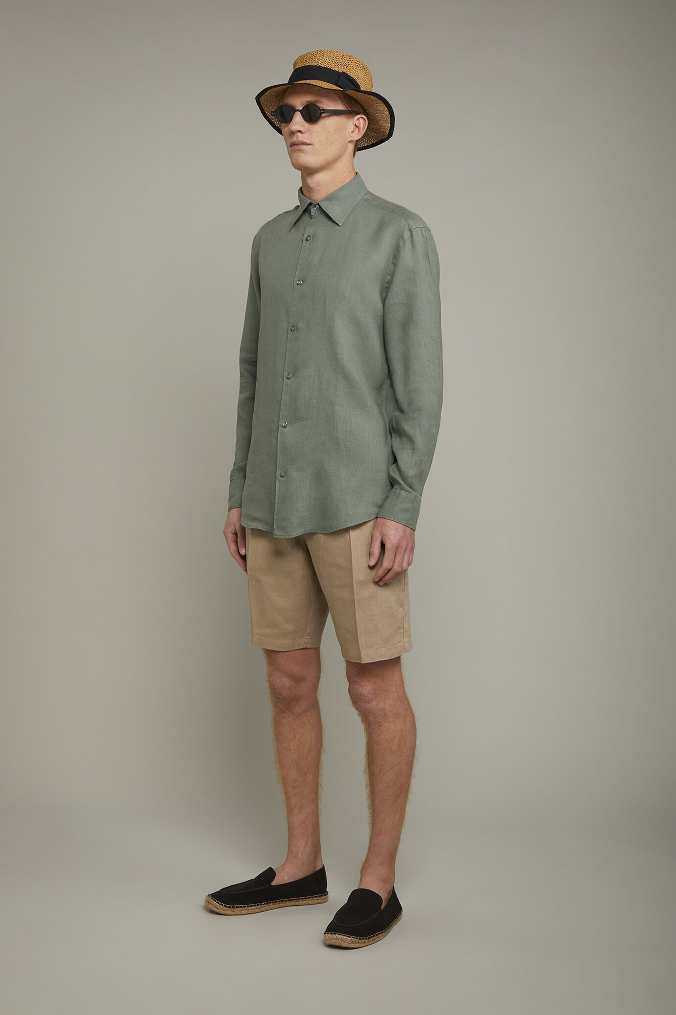 Bermuda uomo in puro lino image number 1