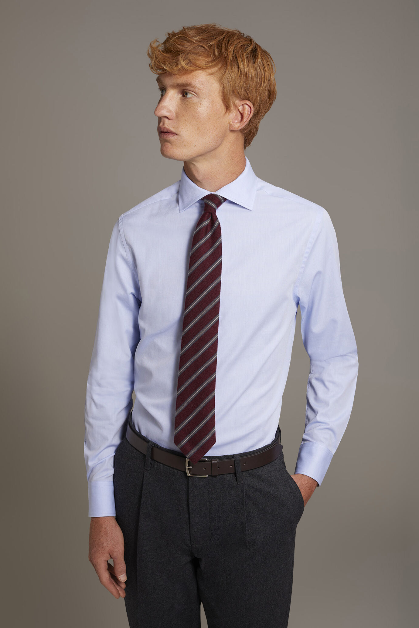 Camicia classica collo francese classic fit tessuto spigato image number 0