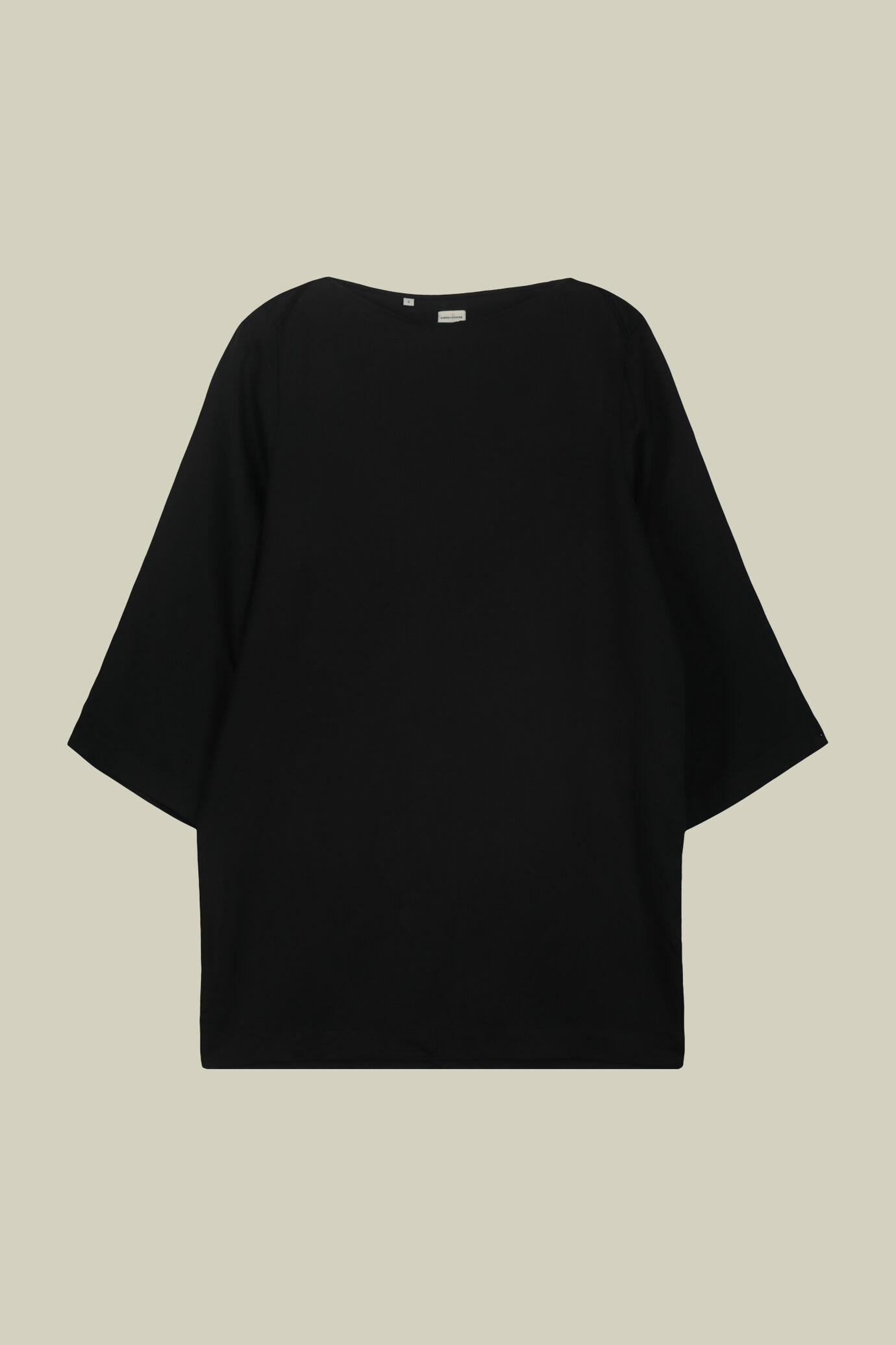 Robe courte pour femme, modèle en trapèze avec manches trois-quarts et fentes image number 4