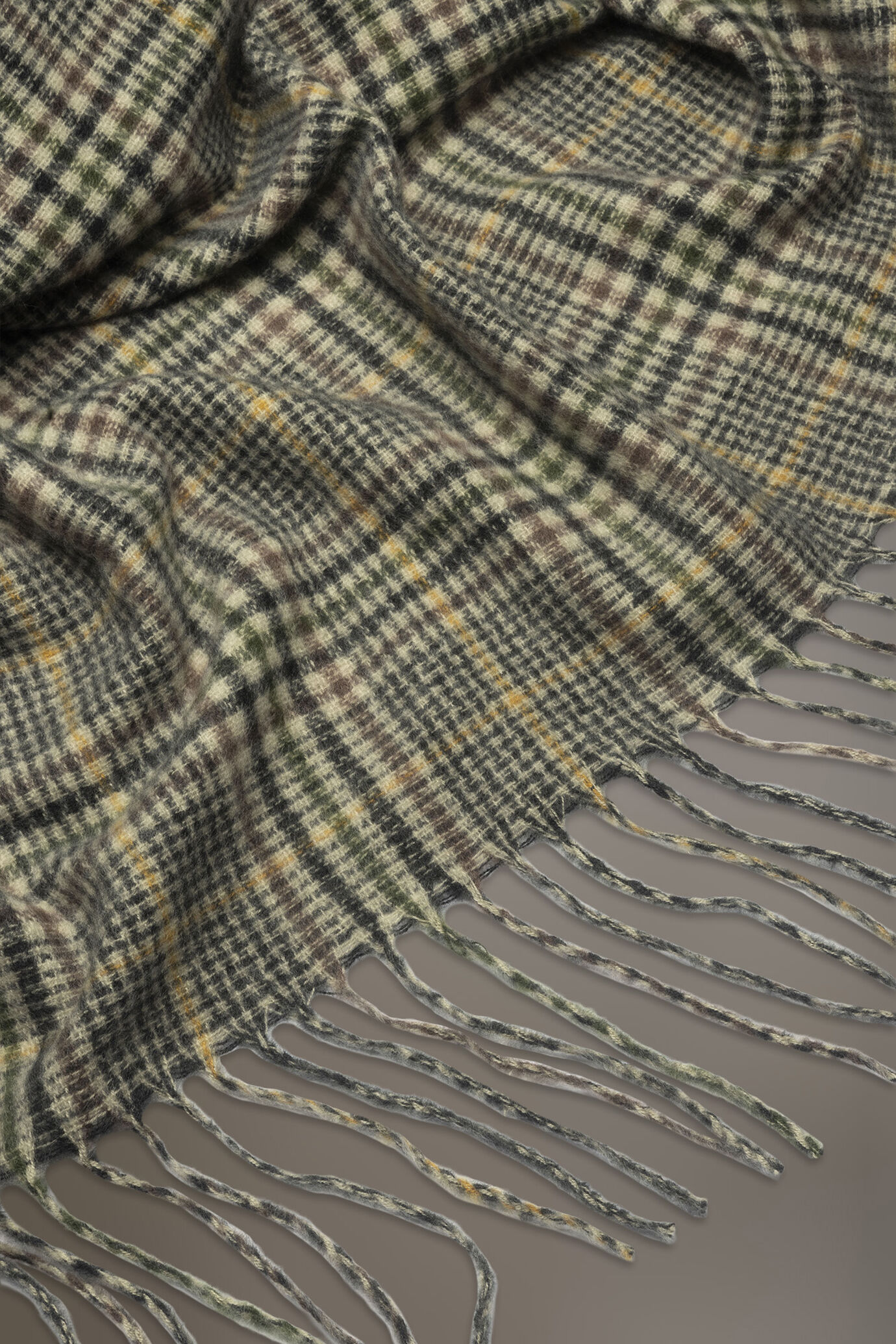 Coperta fantasia a quadri image number 1