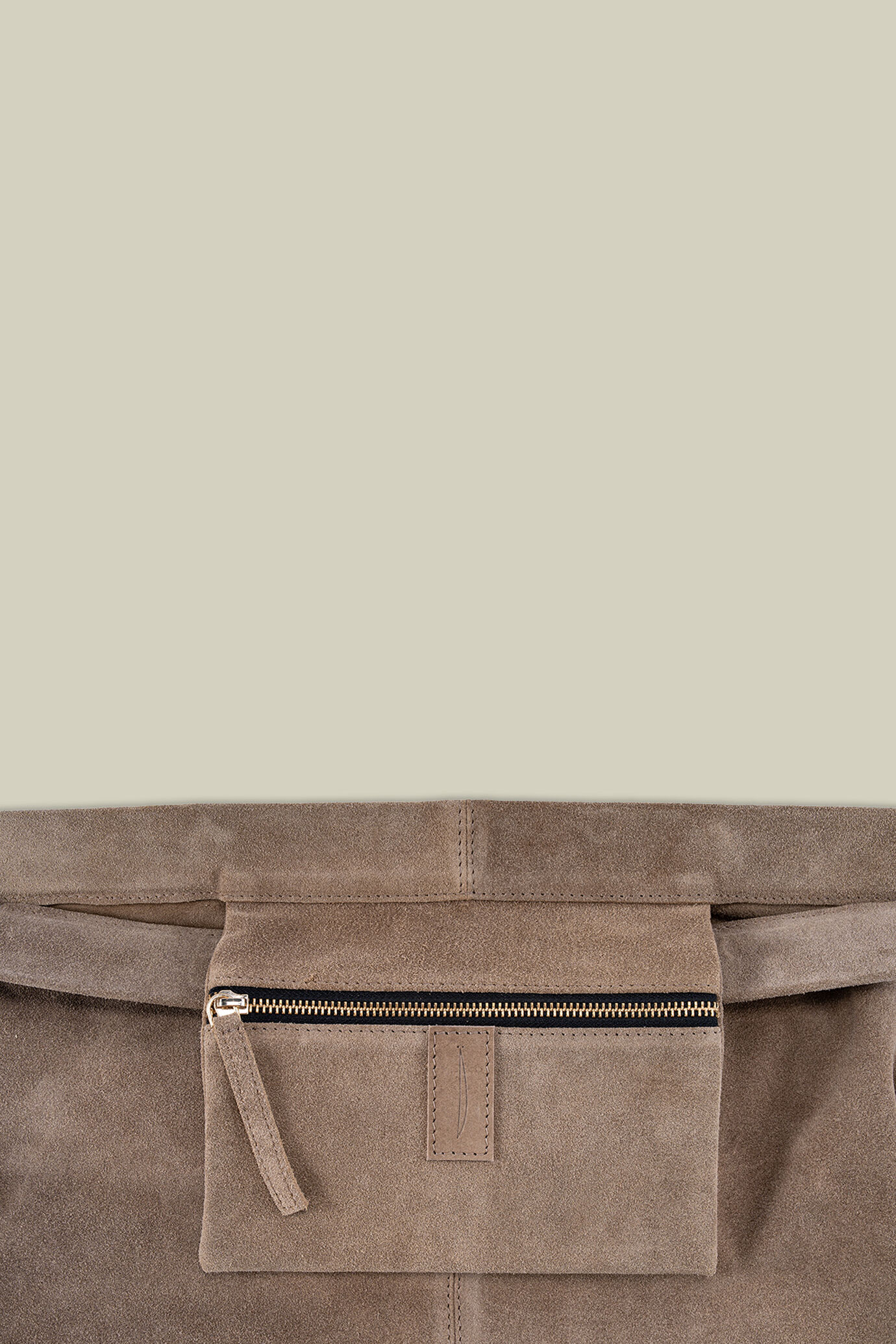 Pochette uomo in vera pelle effetto camoscio image number 3