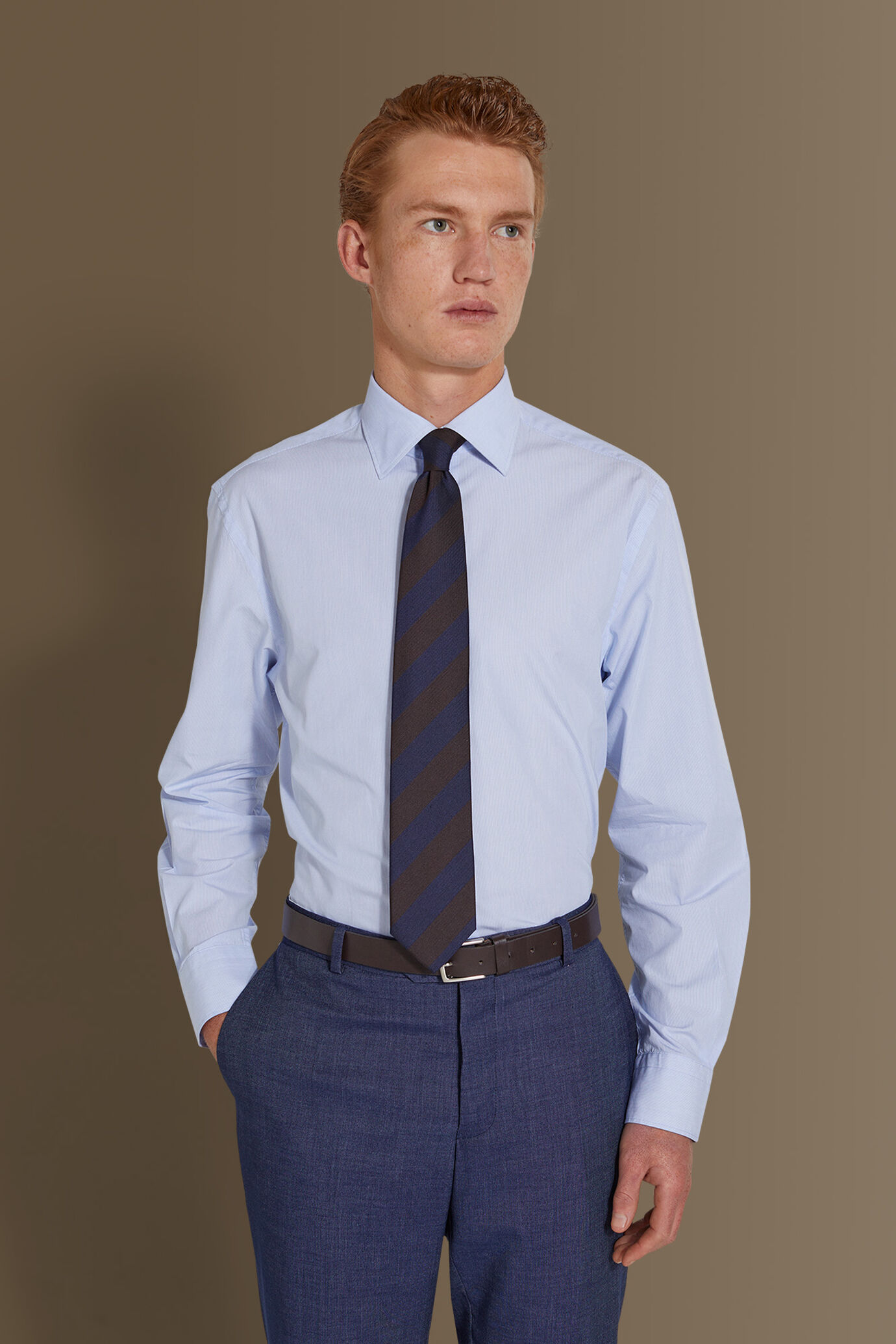 Camicia classica lavata uomo collo francese tinto filo popeline riga sottile image number 0