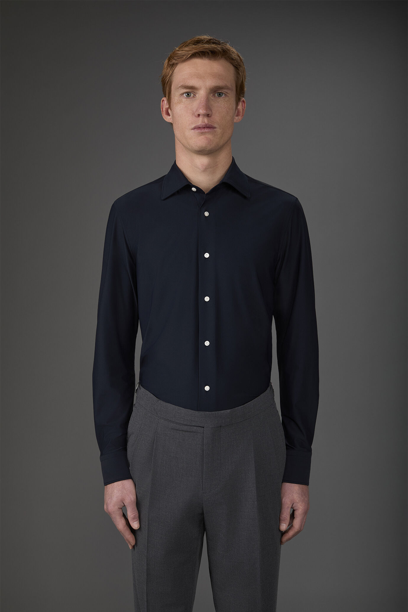 Camicia uomo stretch collo classico tessuto in nylon elasticizzato costruzione twill no-stiro image number 0