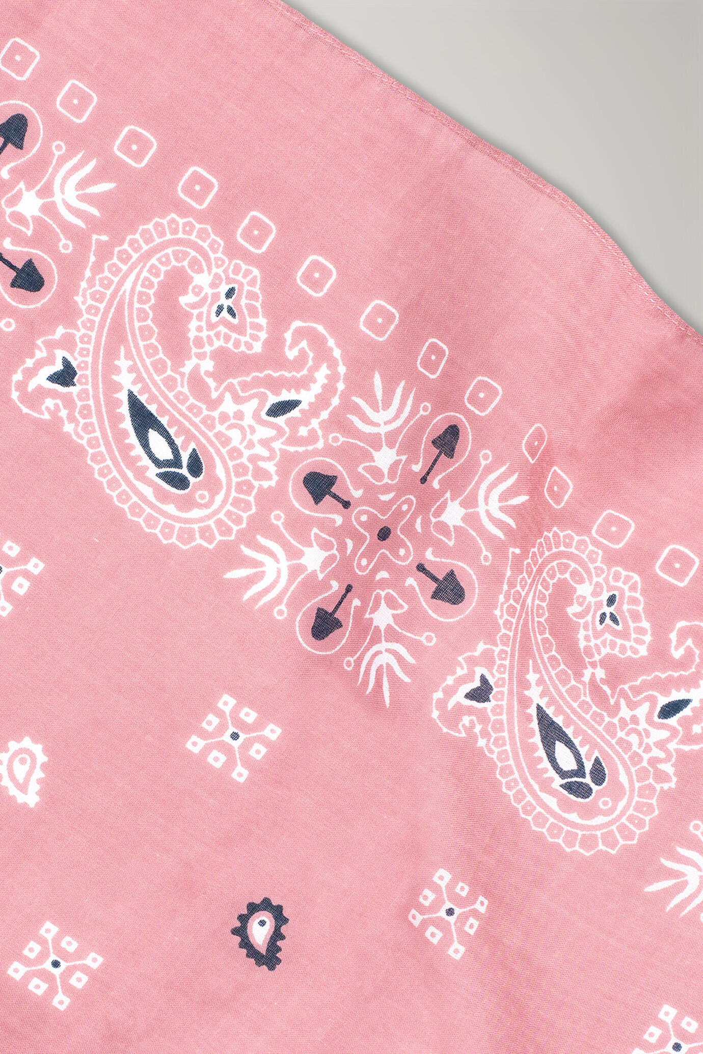 Foulard uomo in puro cotone fantasia image number 1