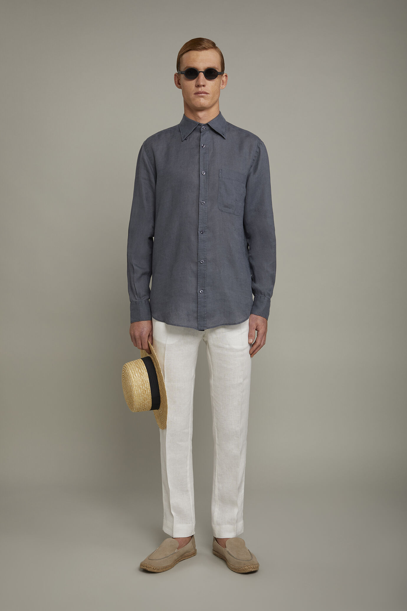 Herrenhemd mit Button-Down-Kragen aus 100 % Leinen in bequemer Passform image number 0
