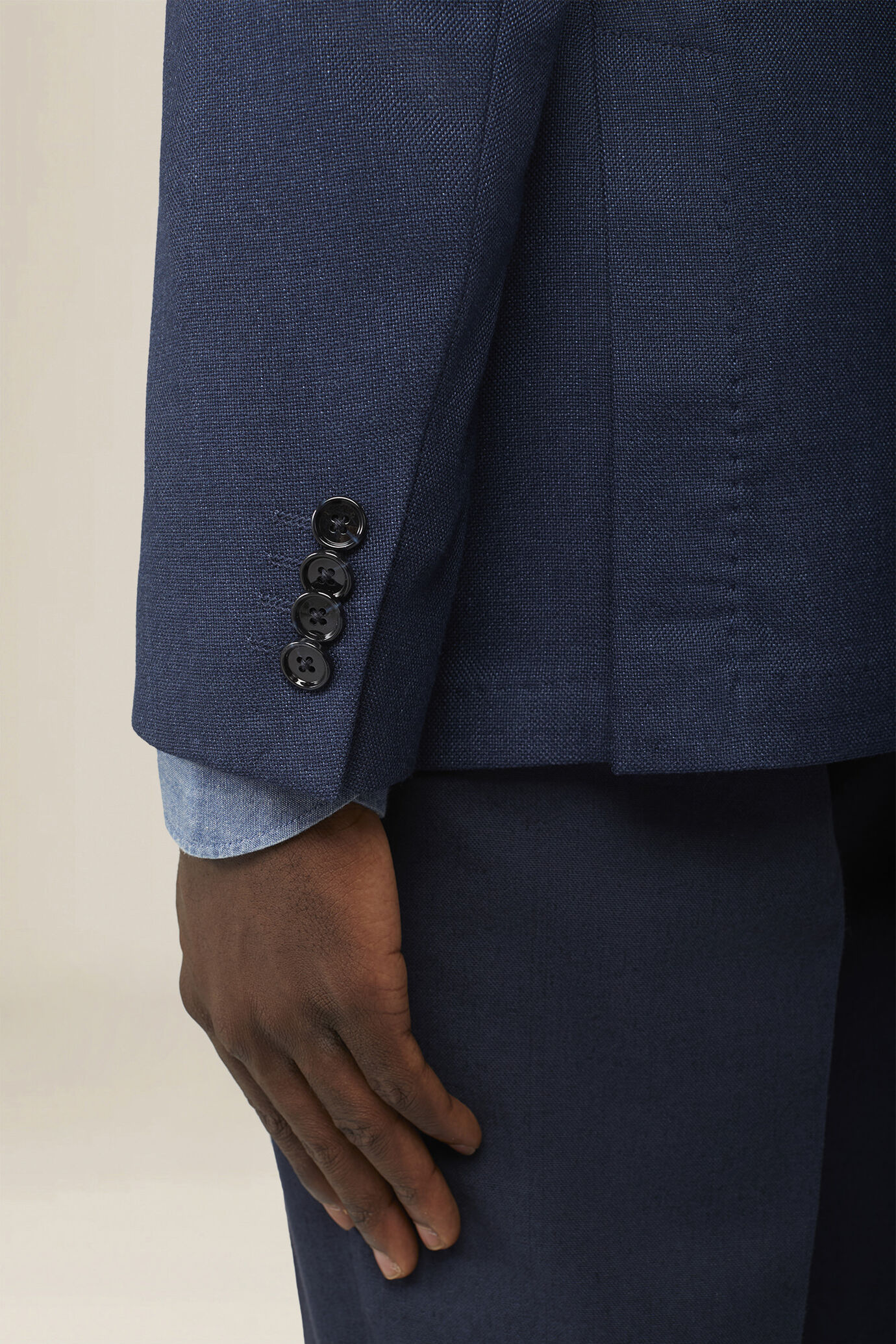 Veste simple boutonnage avec revers en pointe, semi-doubl&eacute;e image number 3