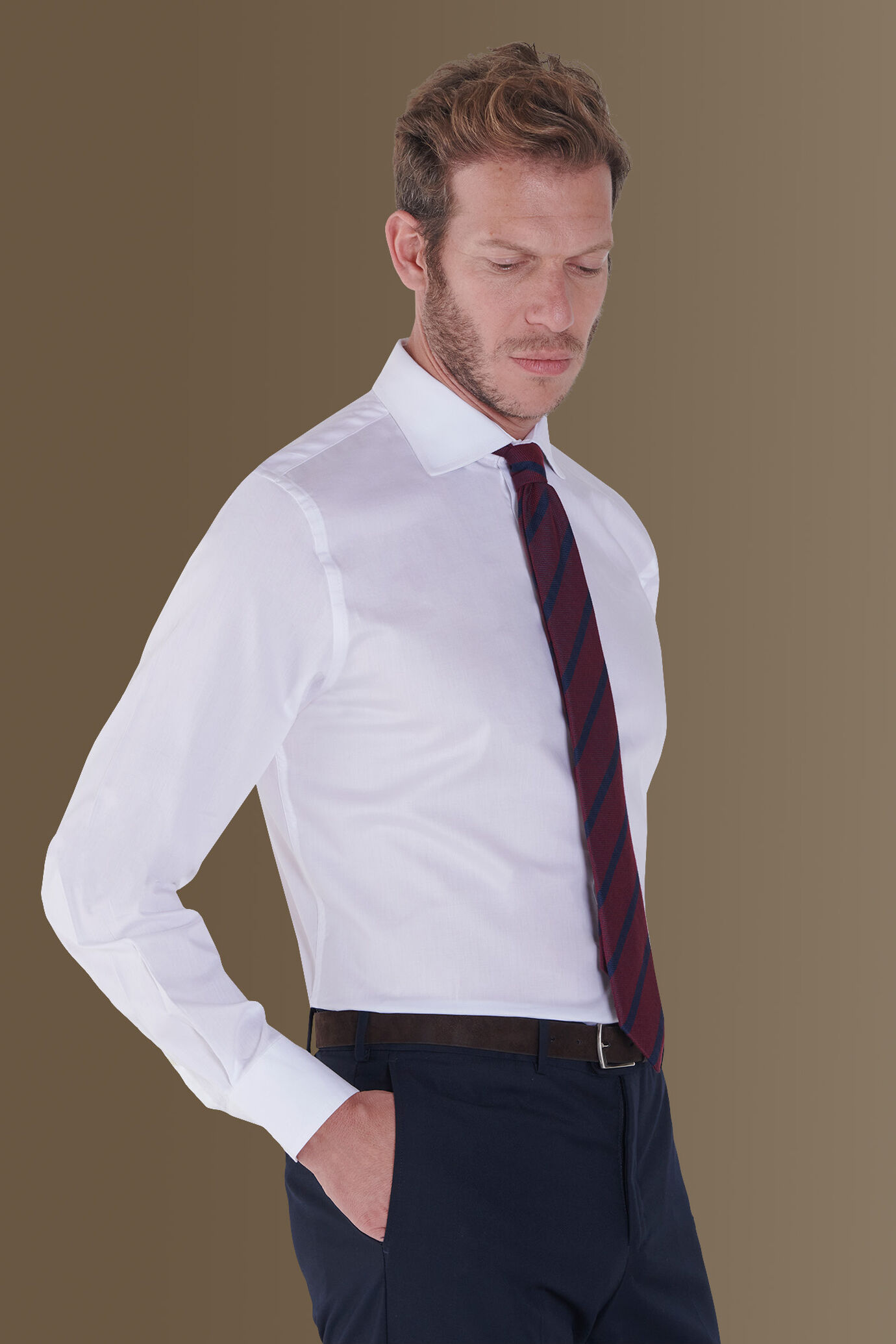 Camicia classica bianca uomo collo francese tinta unita twill image number 0