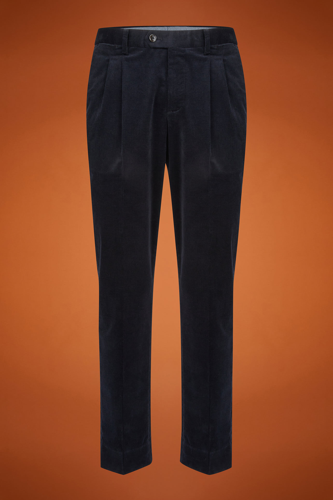 Men's classic corduroy trousers with double pleats in a regular fit