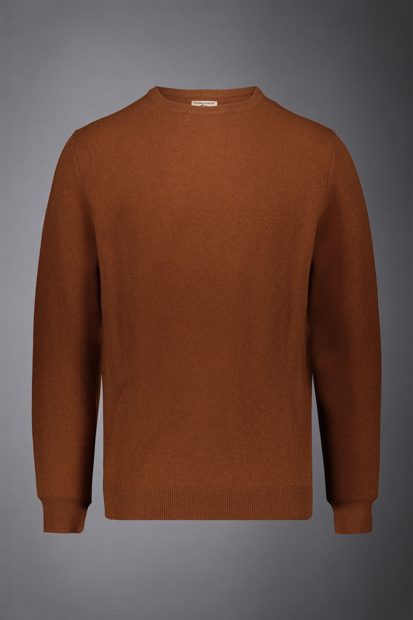 Pull &agrave; col ras du cou en laine d'agneau regular fit image number 4