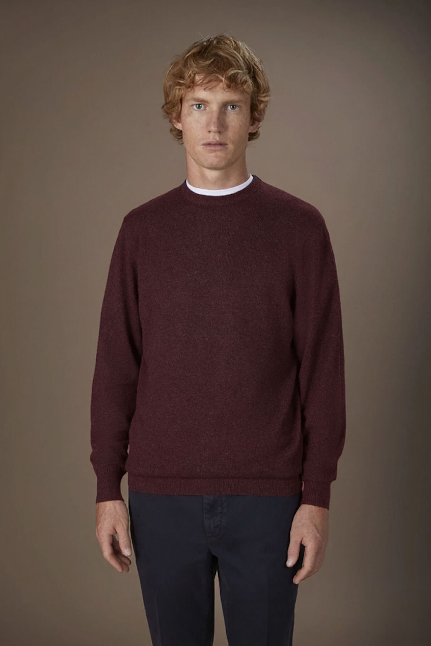 Men's 100% cashmere regular fit roundneck sweater