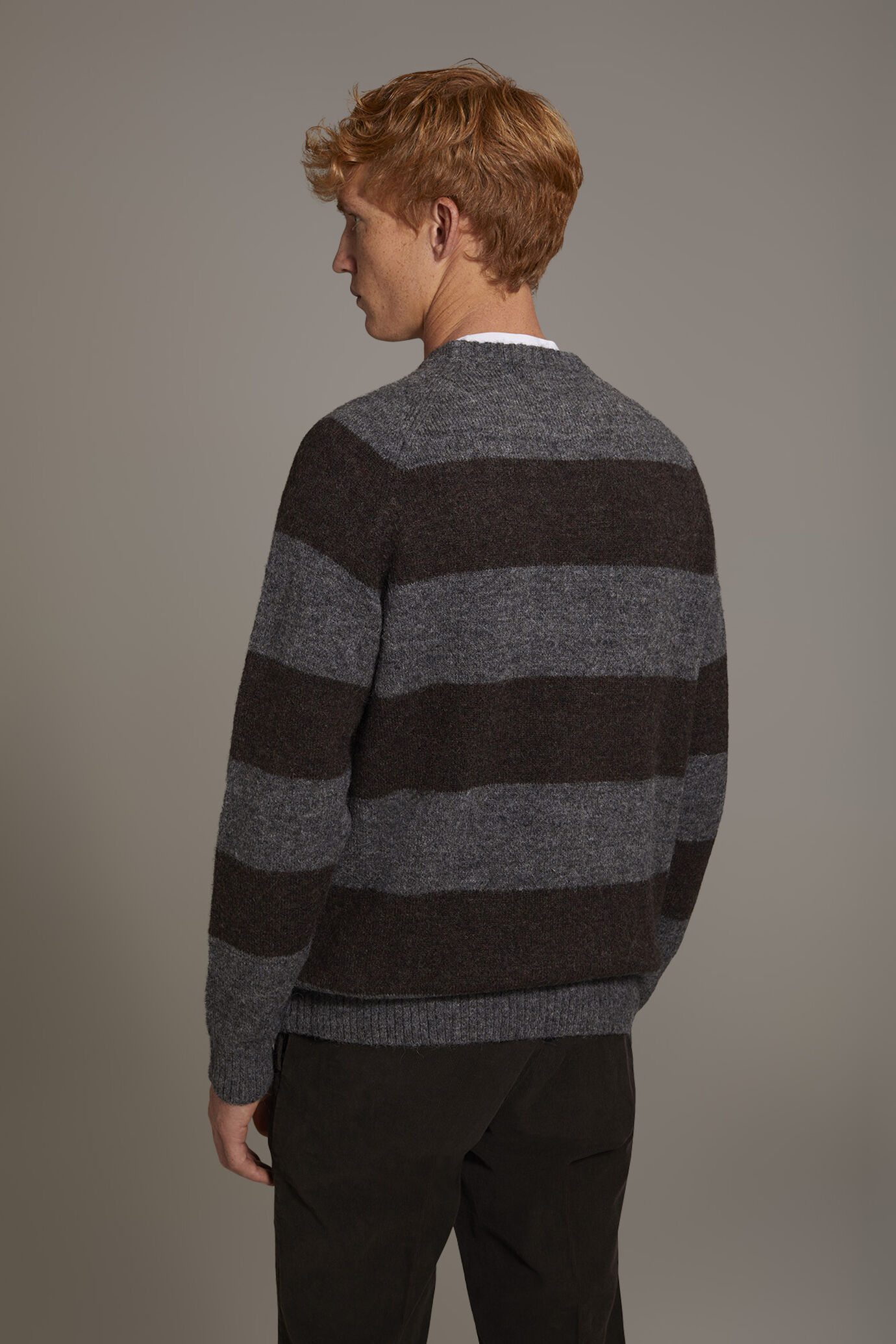Mohair wool blend round neck sweater image number 3