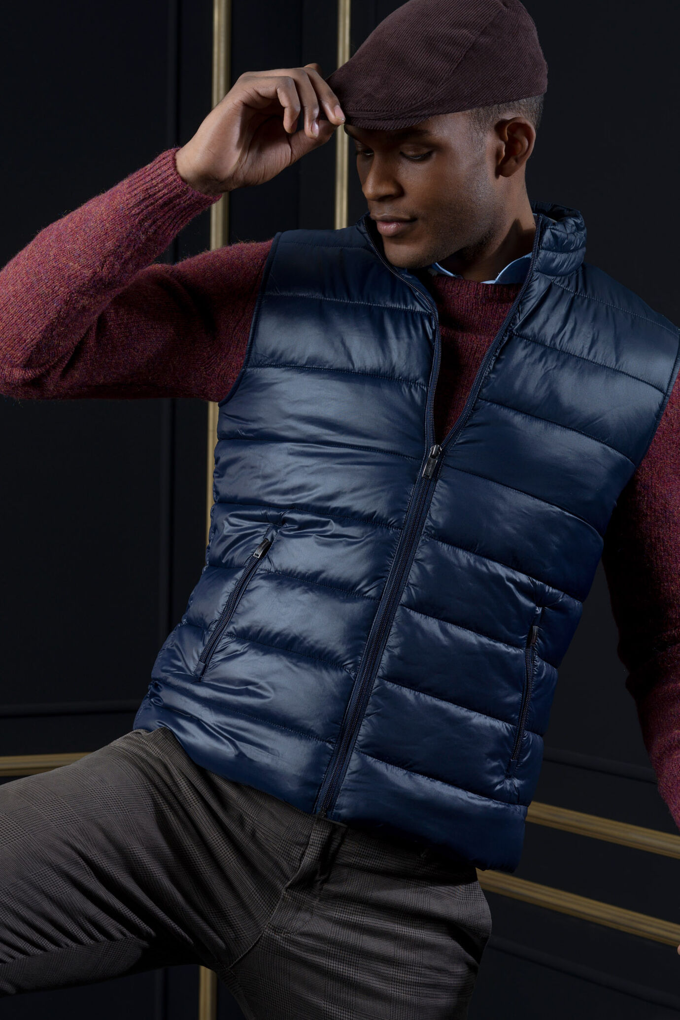 Sleeveless jacket image number 0